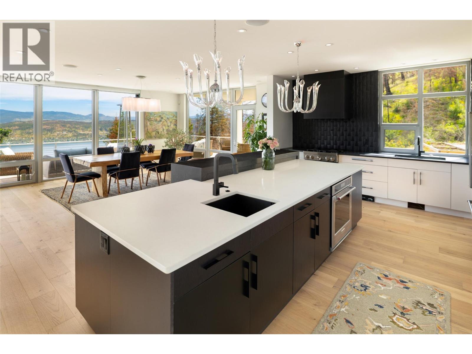 1750 Westside Road Unit# 5, Kelowna