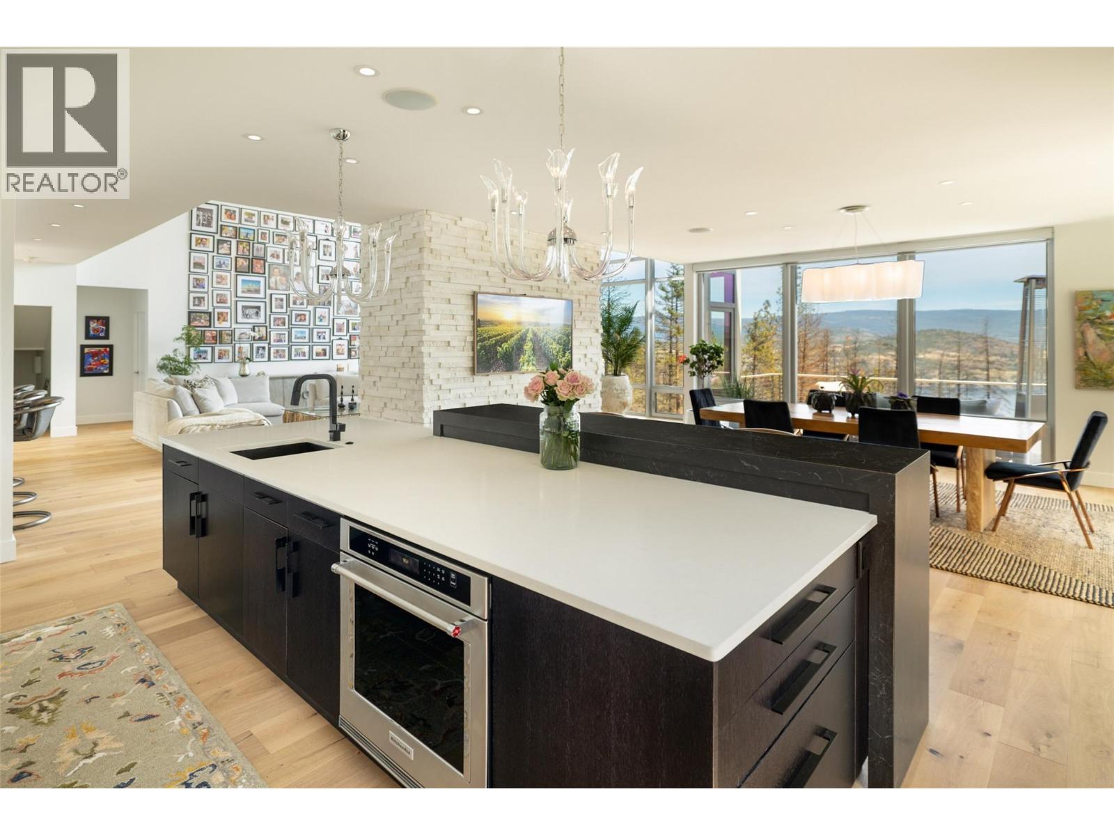 1750 Westside Road Unit# 5, Kelowna