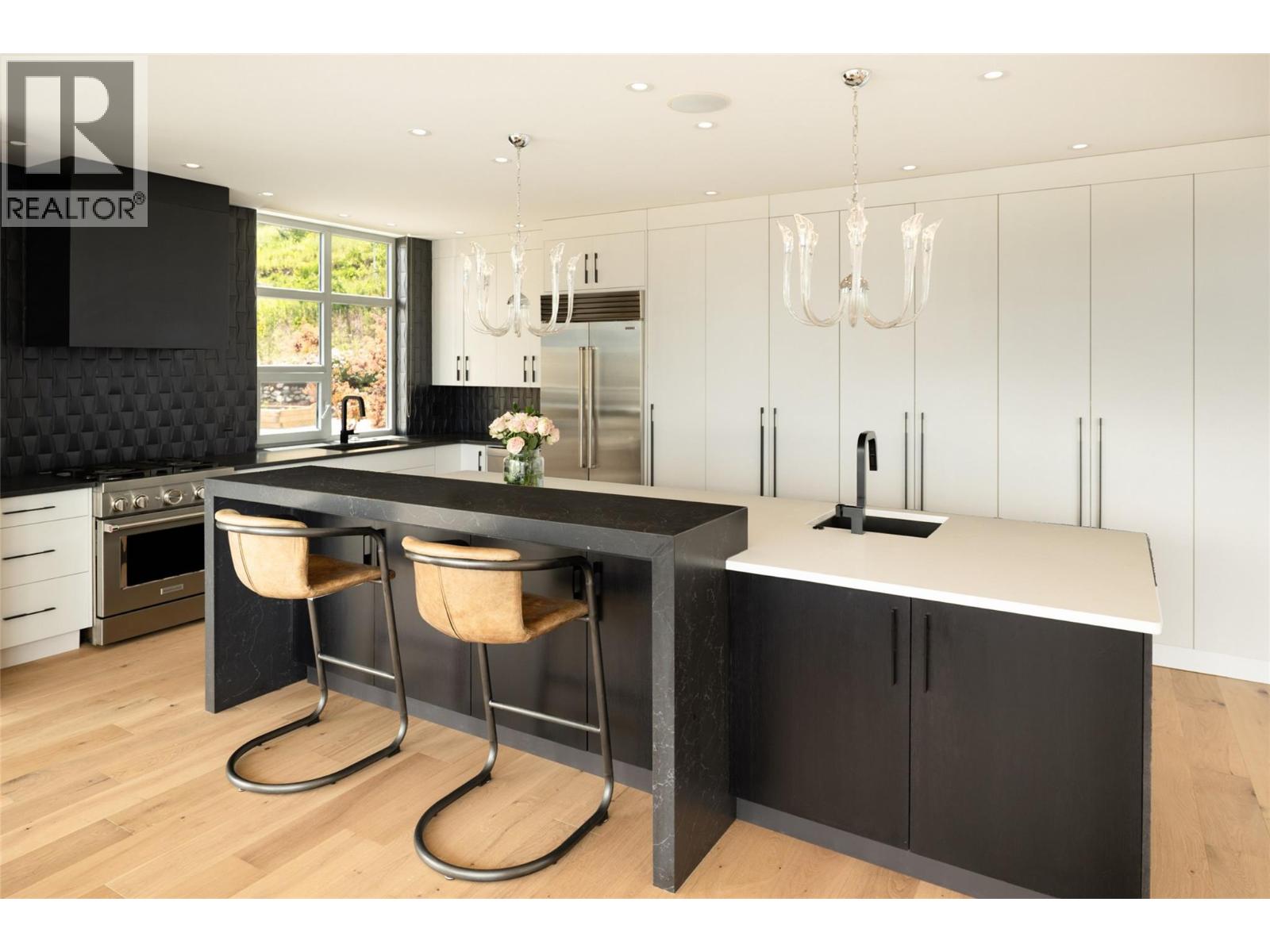 1750 Westside Road Unit# 5, Kelowna