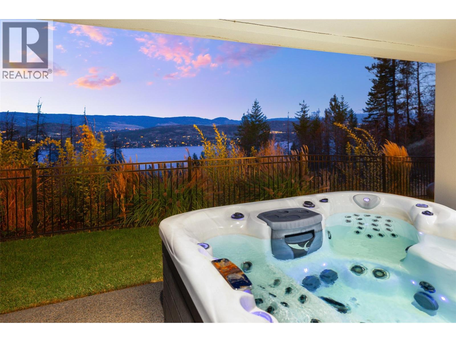 1750 Westside Road Unit# 5, Kelowna