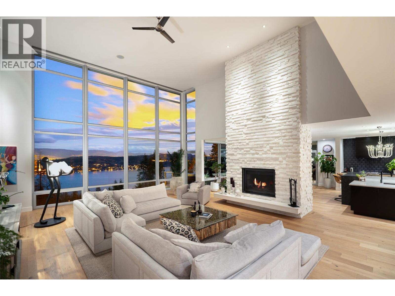 1750 Westside Road Unit# 5, Kelowna