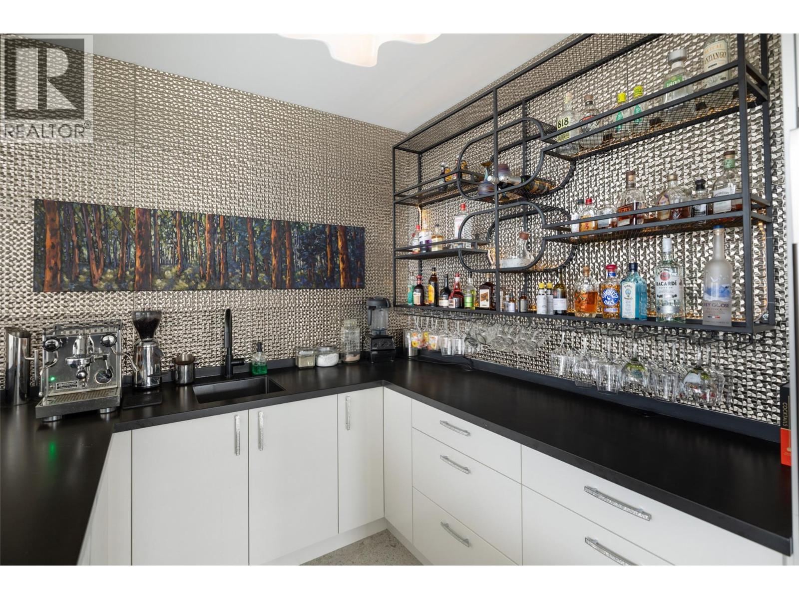 1750 Westside Road Unit# 5, Kelowna
