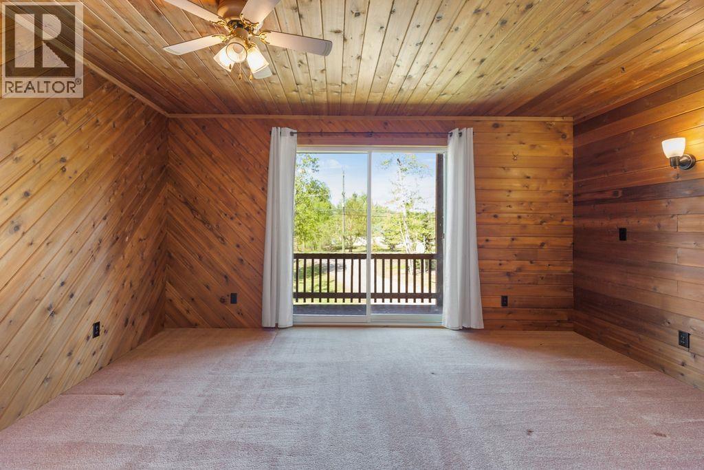 820 N BLACKBURN ROAD - 22