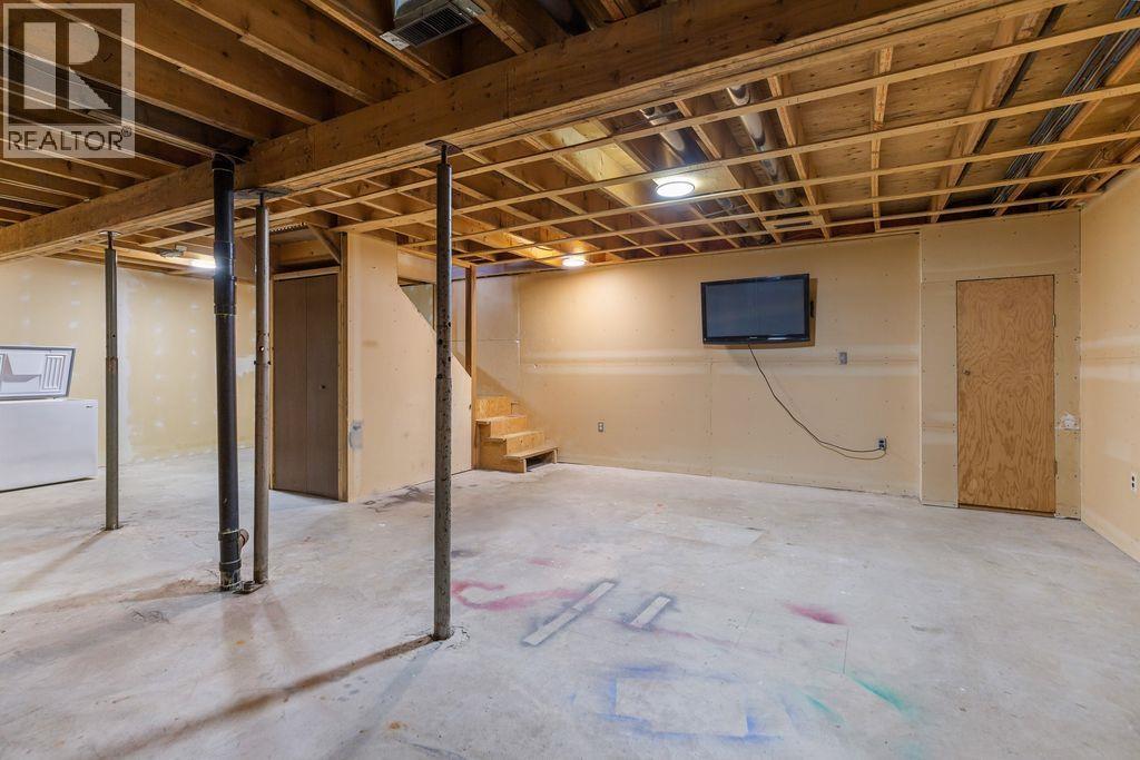 820 N BLACKBURN ROAD - 31