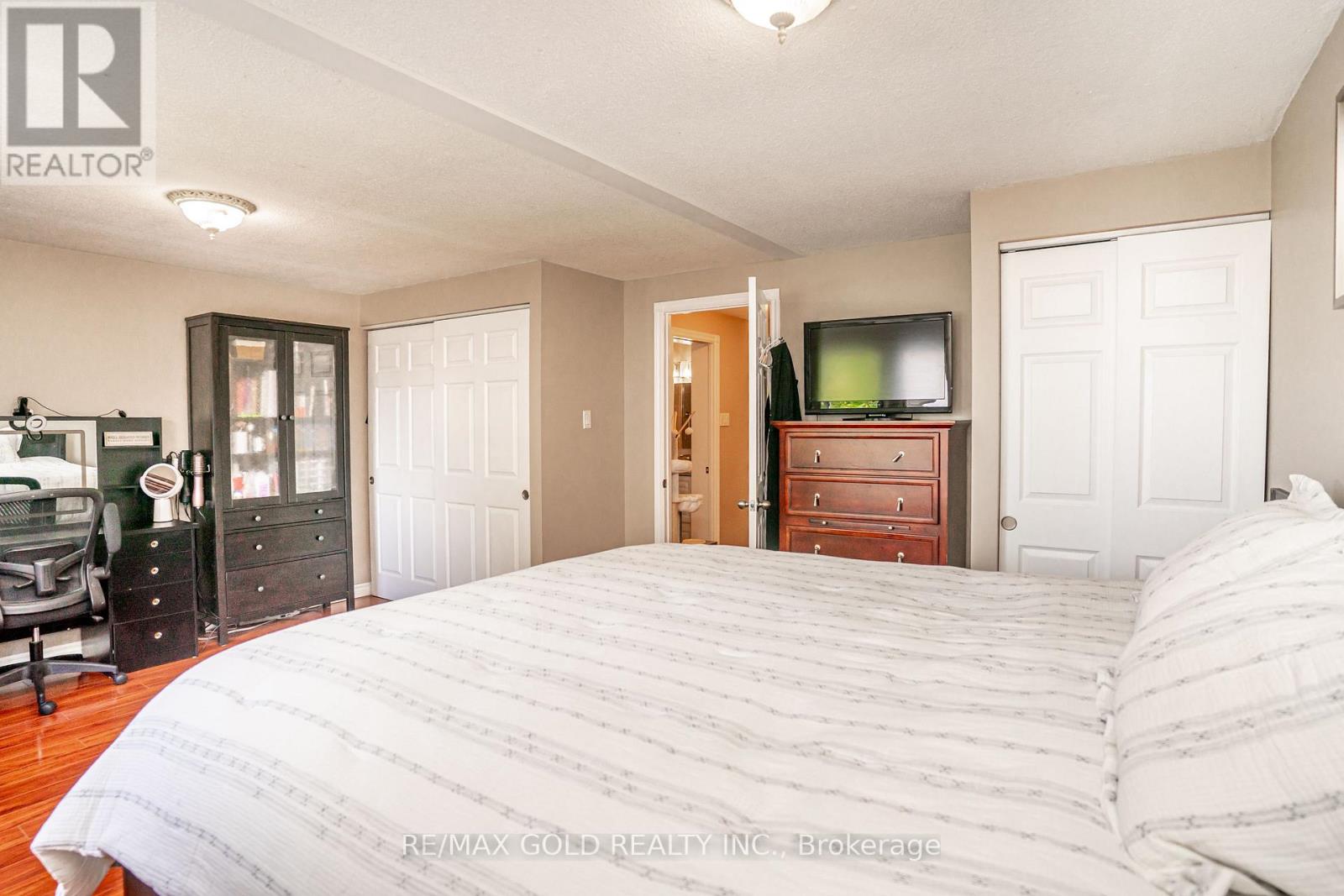 15 JACKMAN DRIVE - 24