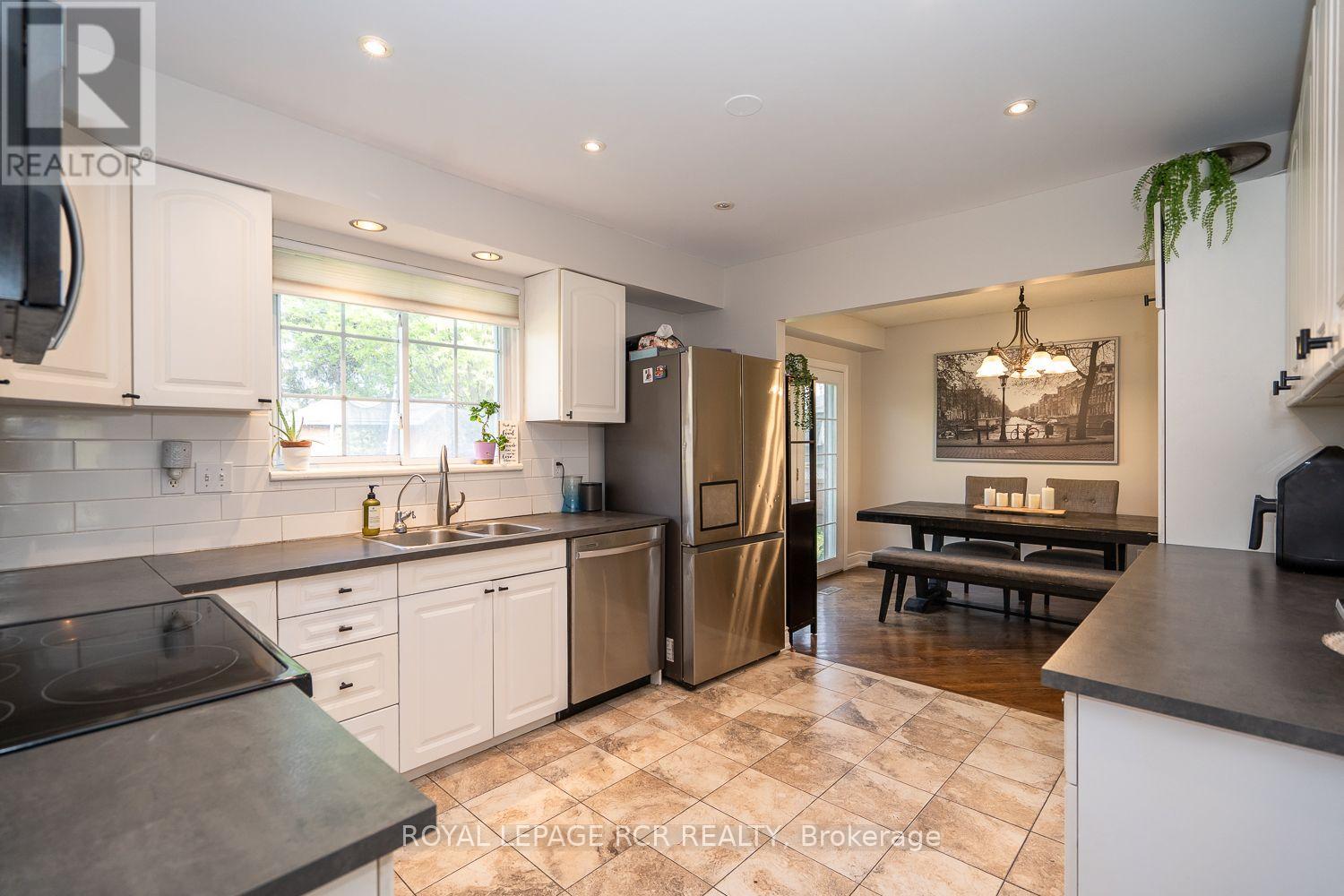 3 BRIGHTON PLACE - 12