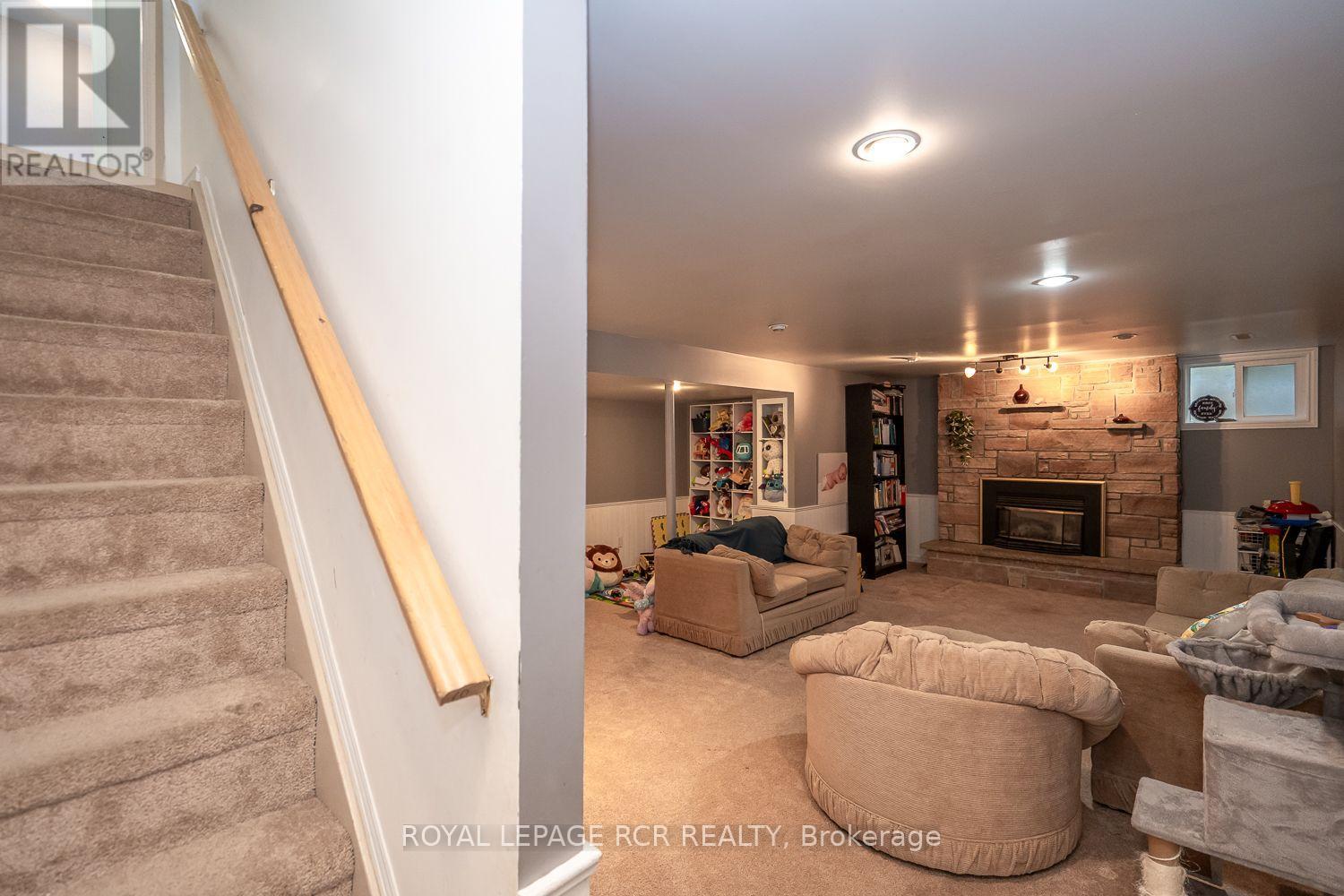 3 BRIGHTON PLACE - 22