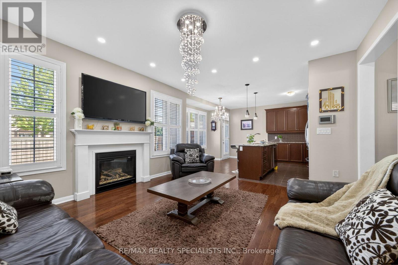 4 DONOMORE DRIVE - 15