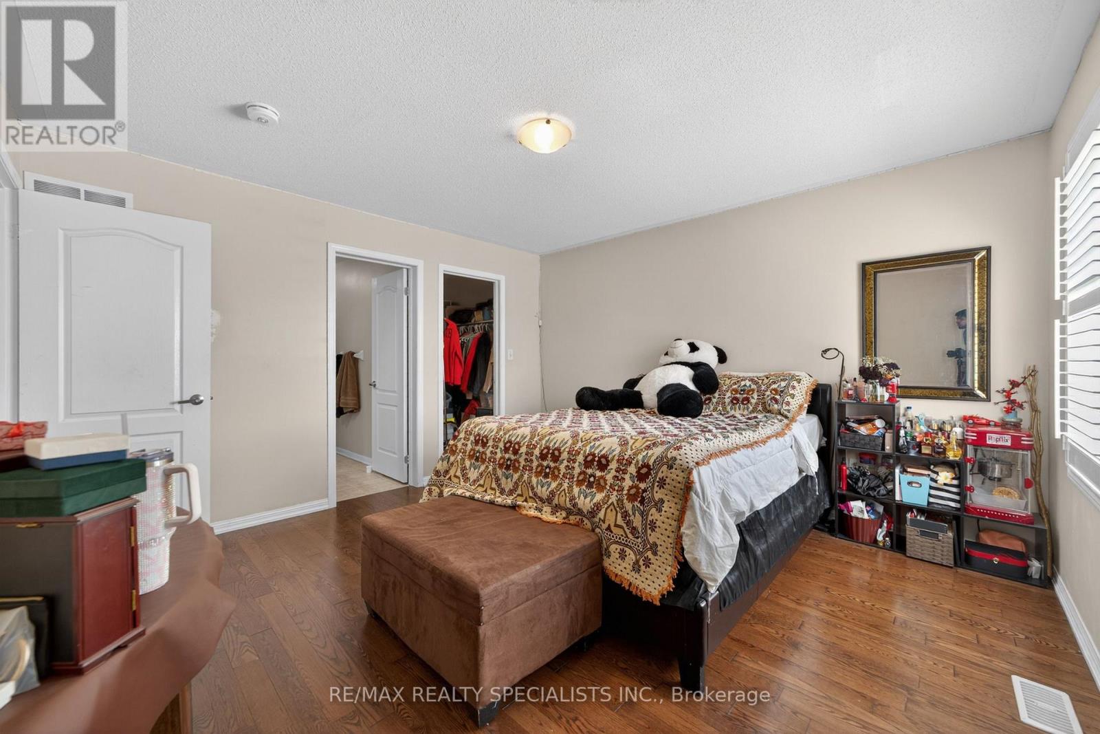 4 DONOMORE DRIVE - 23