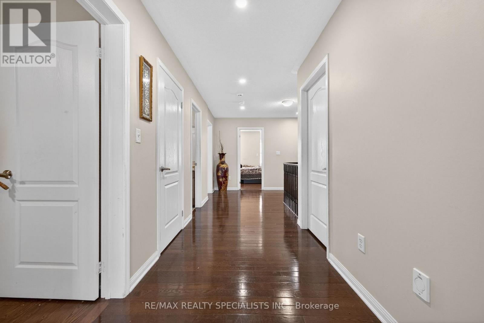 4 DONOMORE DRIVE - 28