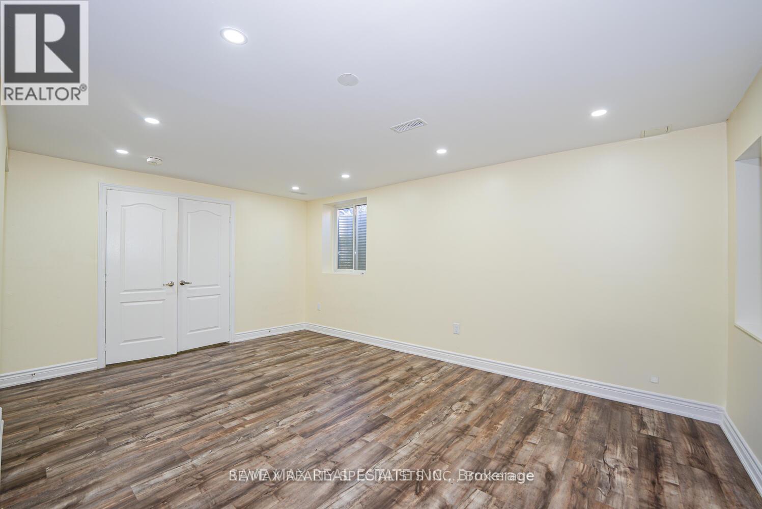 4 DONOMORE DRIVE - 41