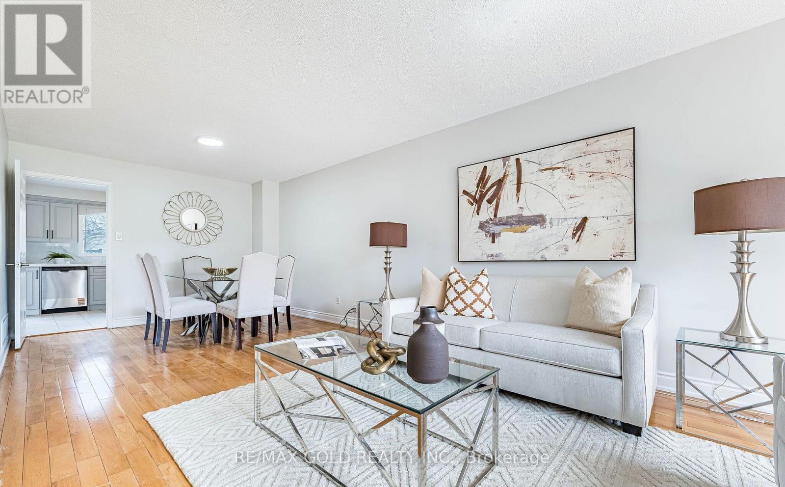 92 MOFFATT AVENUE - 10