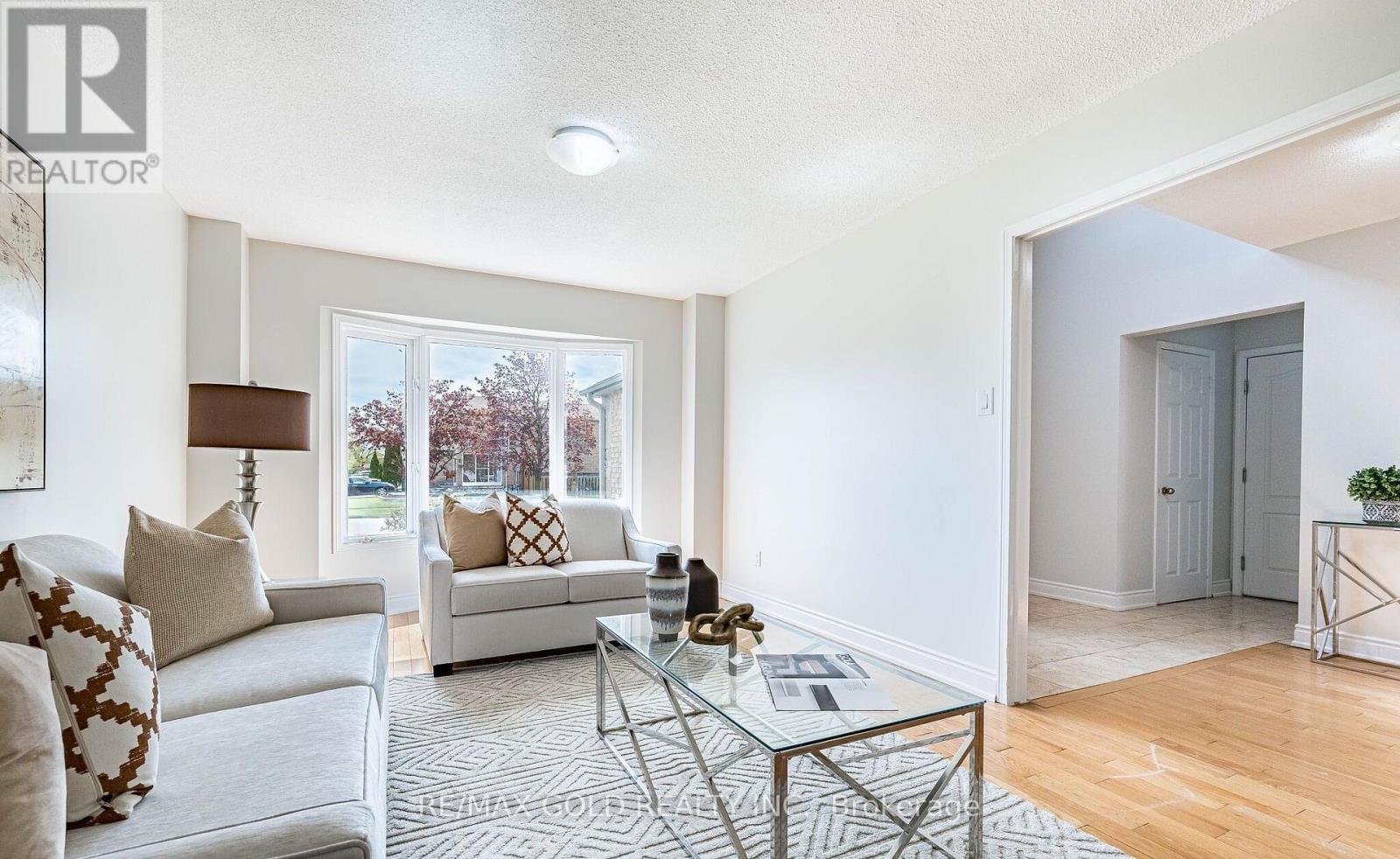 92 MOFFATT AVENUE - 11