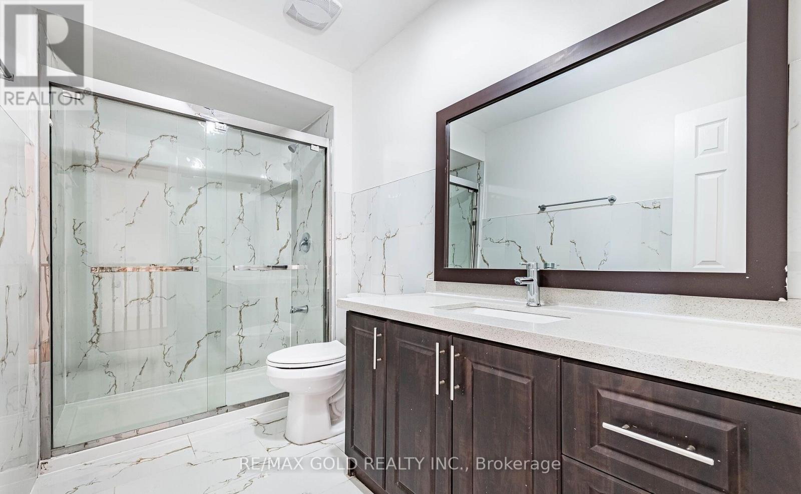 92 MOFFATT AVENUE - 27