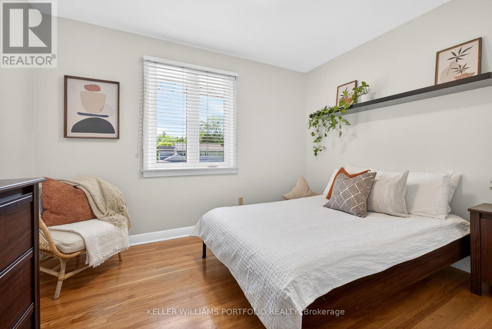 111 PRENNAN AVENUE - 31