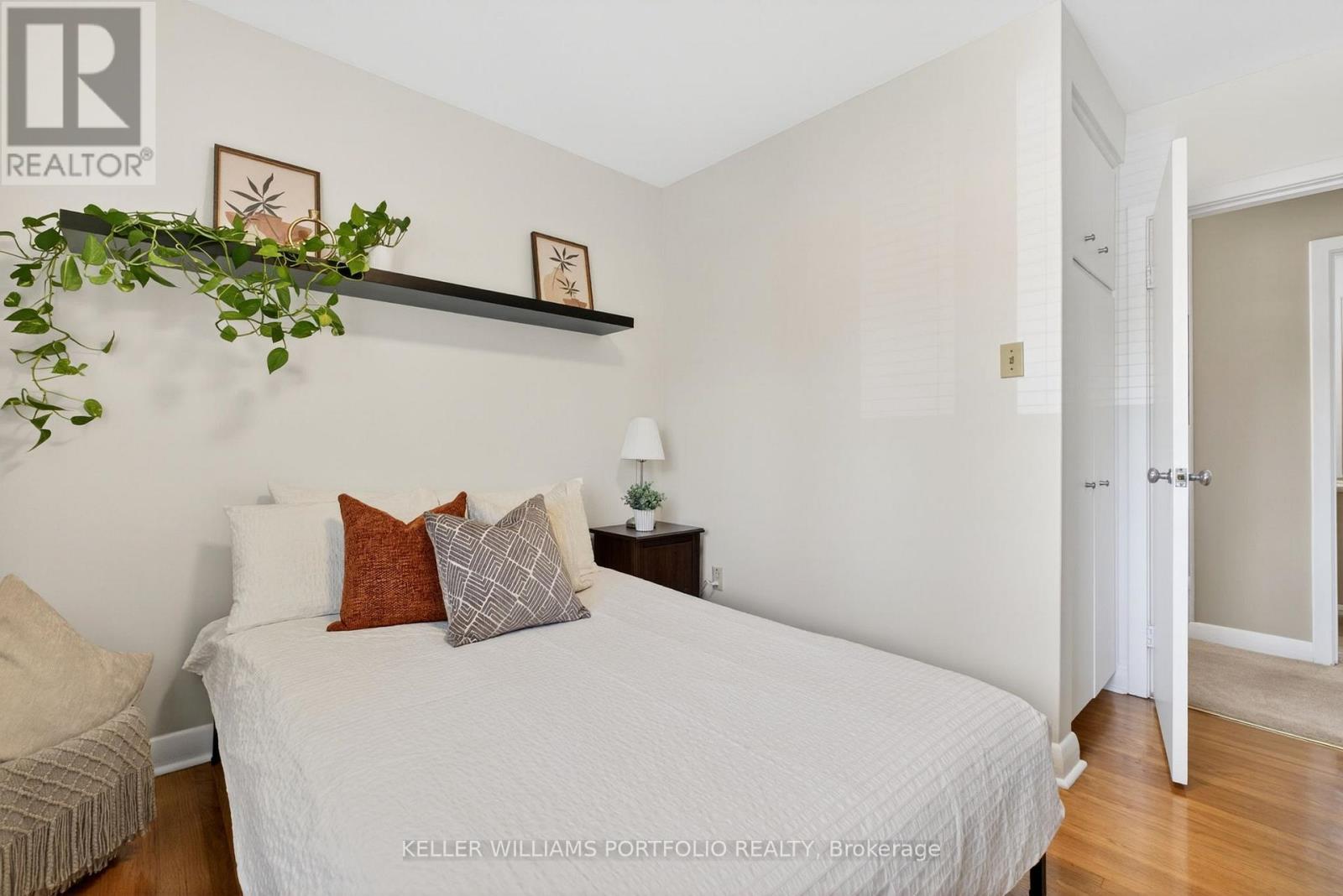 111 PRENNAN AVENUE - 32