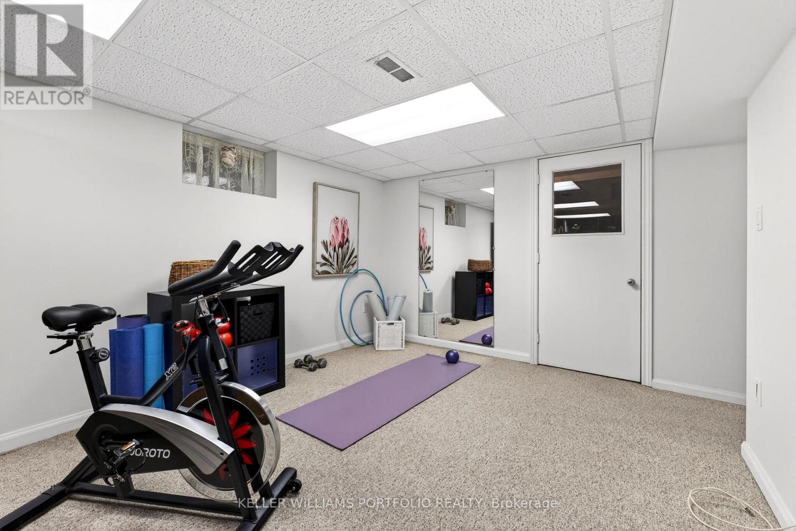 111 PRENNAN AVENUE - 38