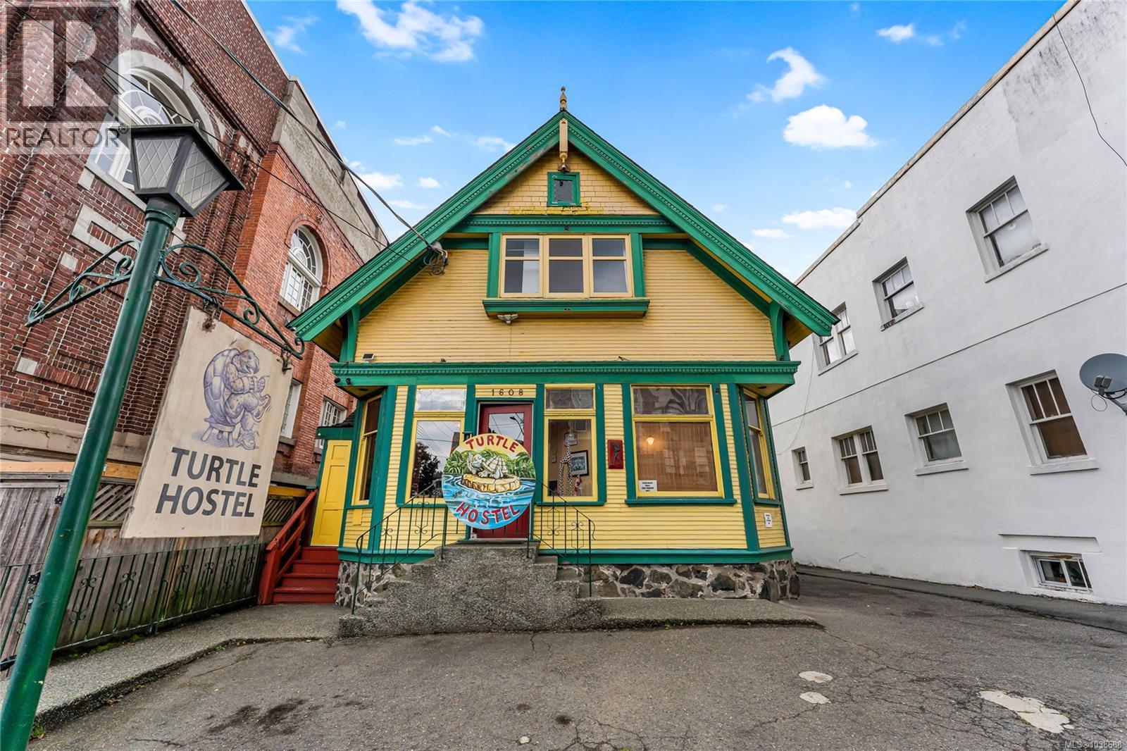  1608 Quadra Street, Victoria