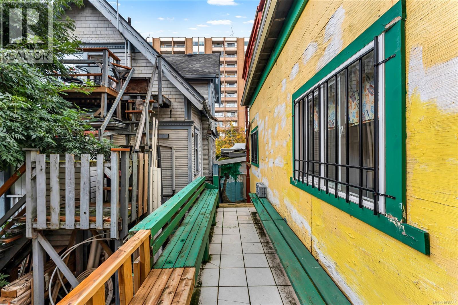  1608 Quadra Street, Victoria