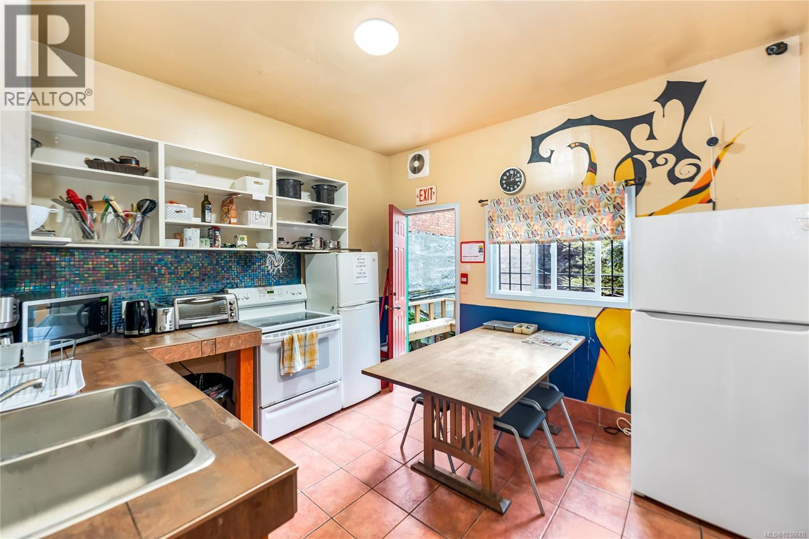  1608 Quadra Street, Victoria