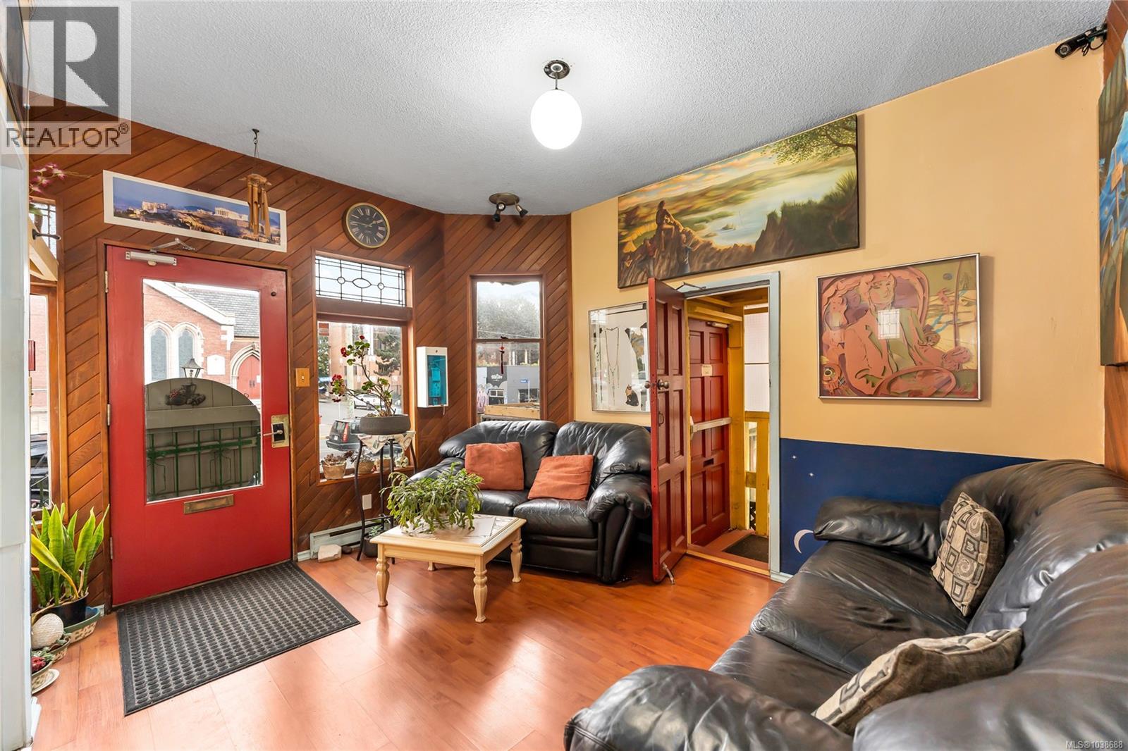  1608 Quadra Street, Victoria