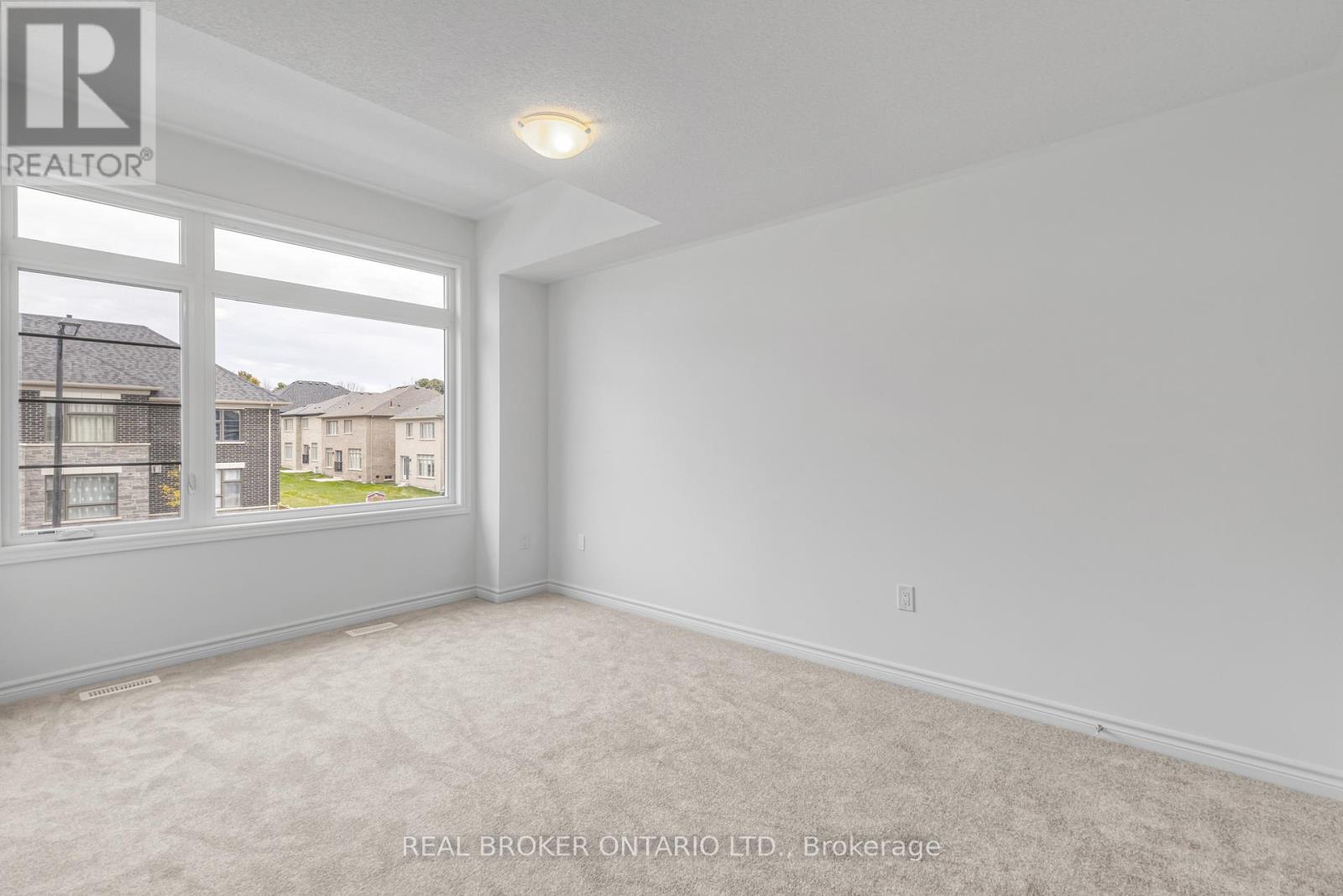 8 DAISY STREET - 24