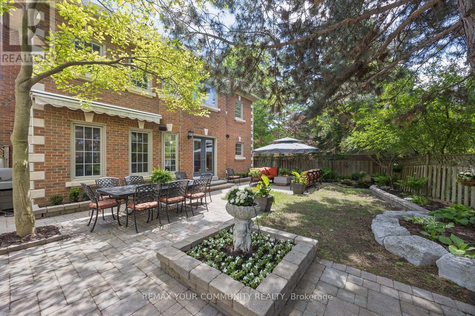 2 RIGGS COURT - 44