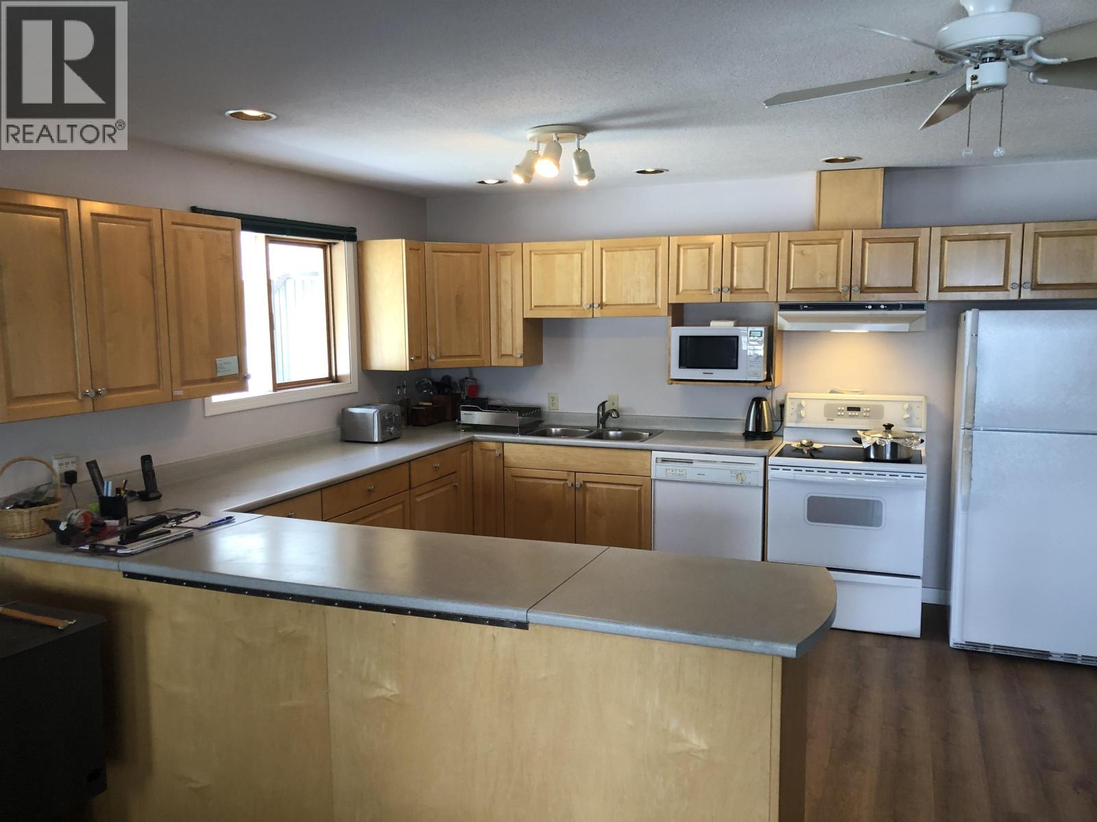 7013 PETERSON ROAD - 9