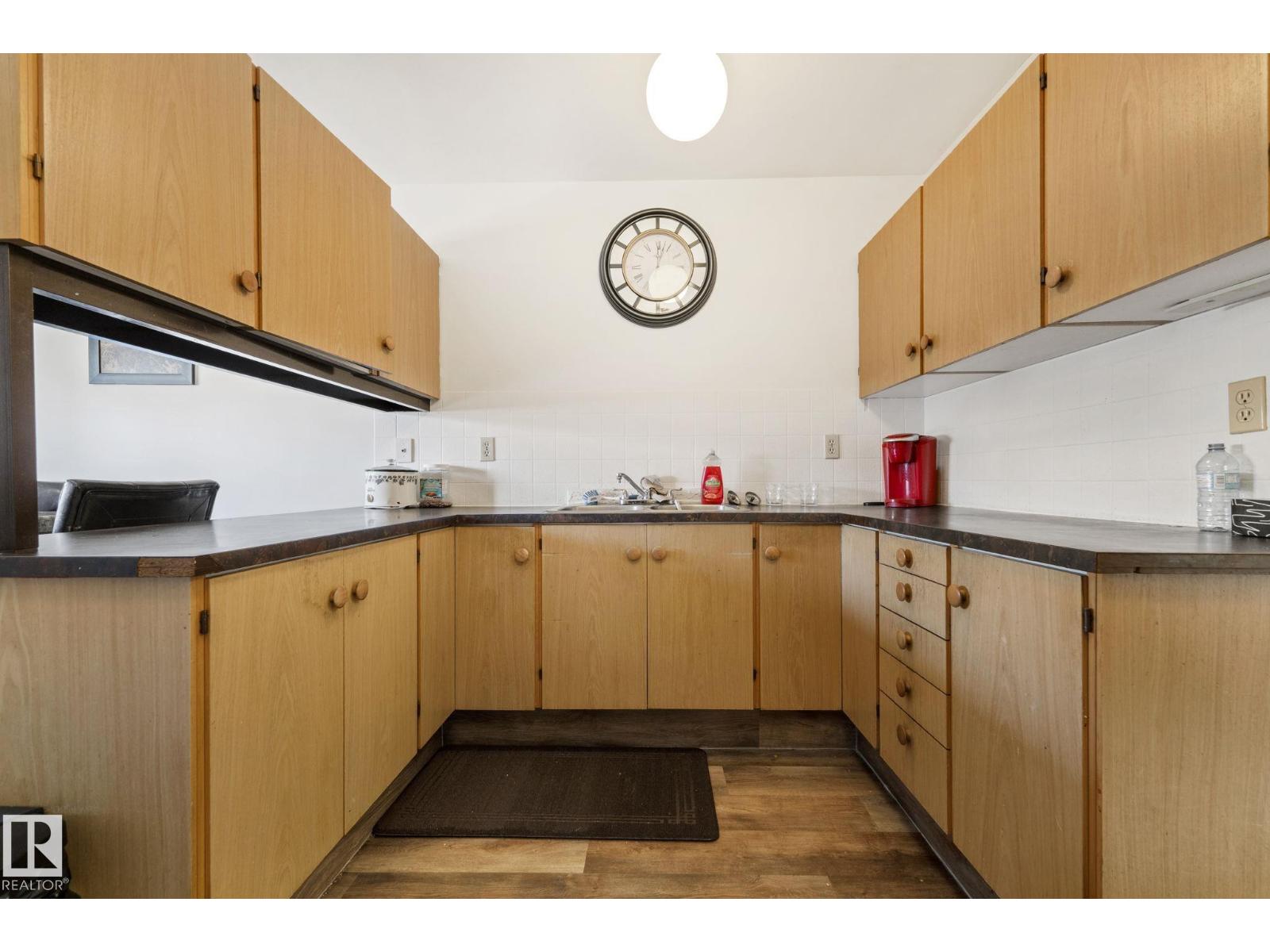 12210 92 ST NW - 40