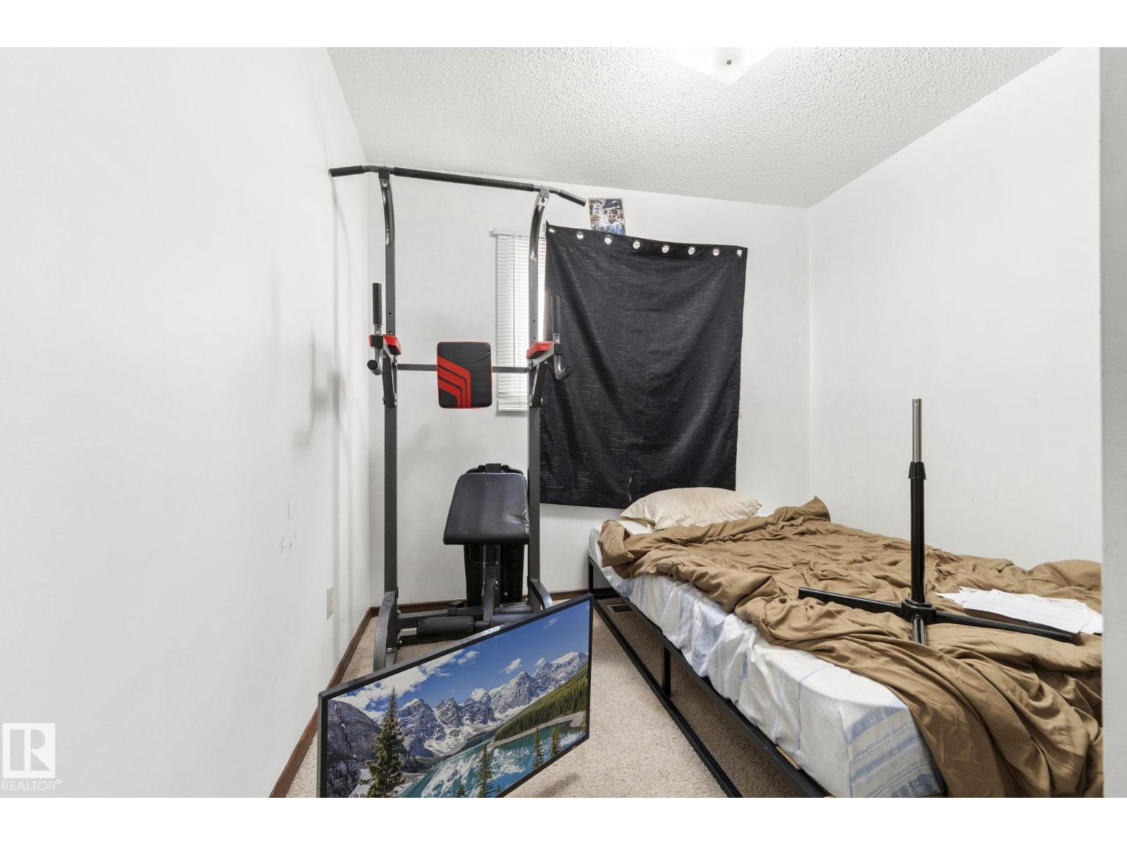 12210 92 ST NW - 45