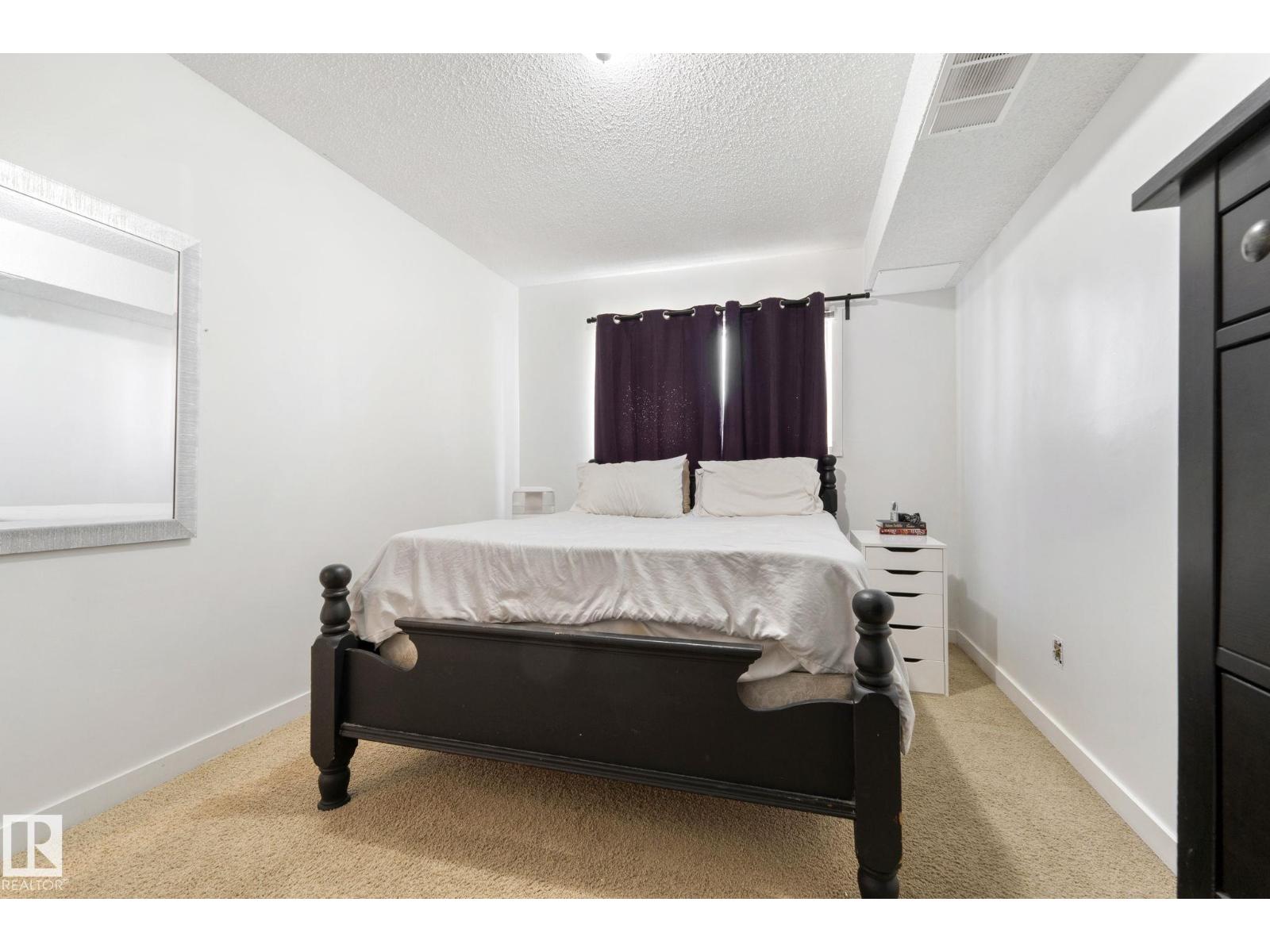 12210 92 ST NW - 19