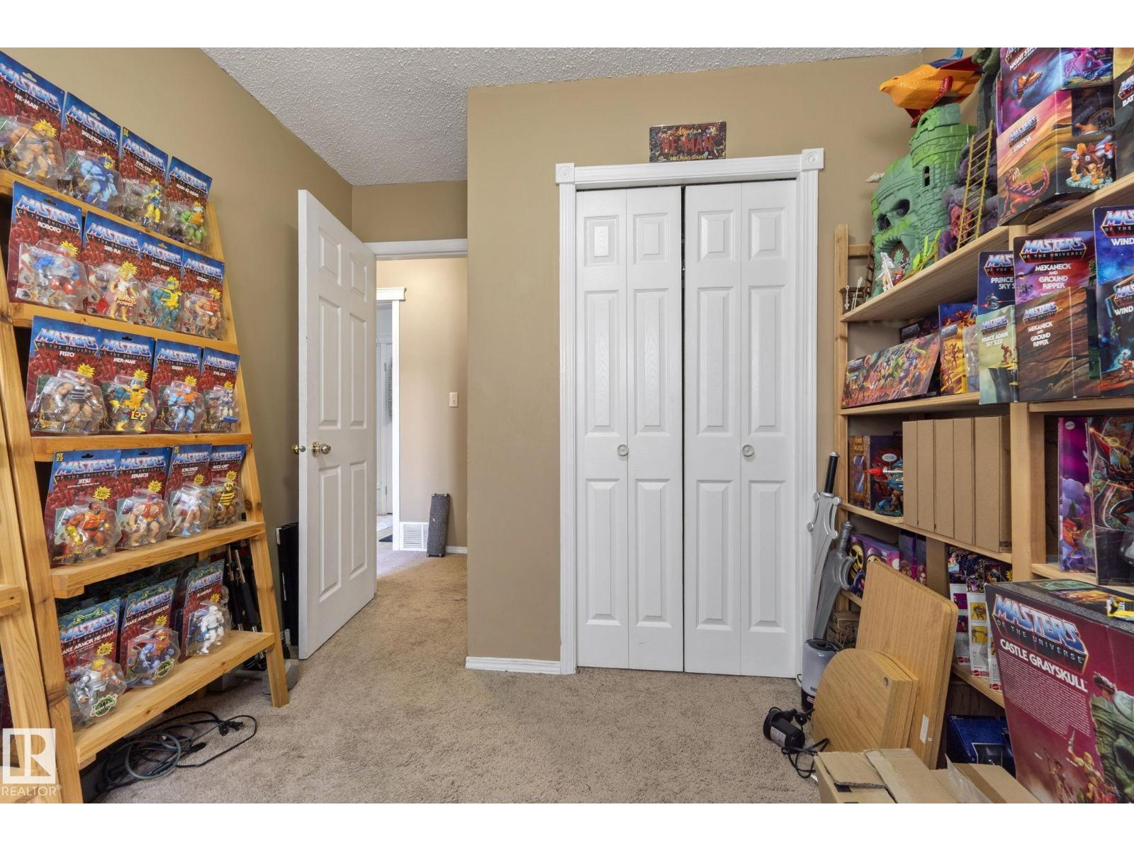 12210 92 ST NW - 56