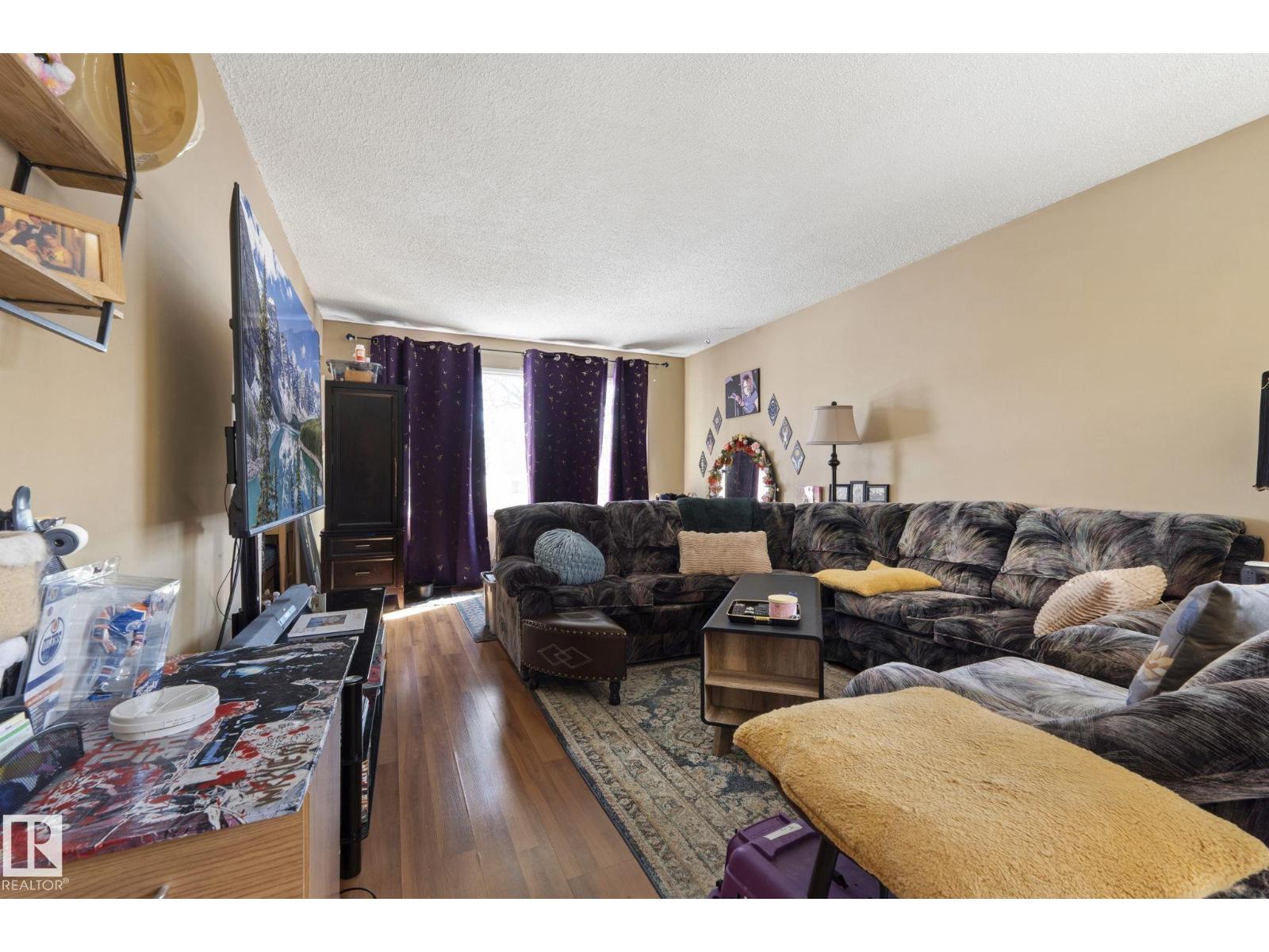 12210 92 ST NW - 49