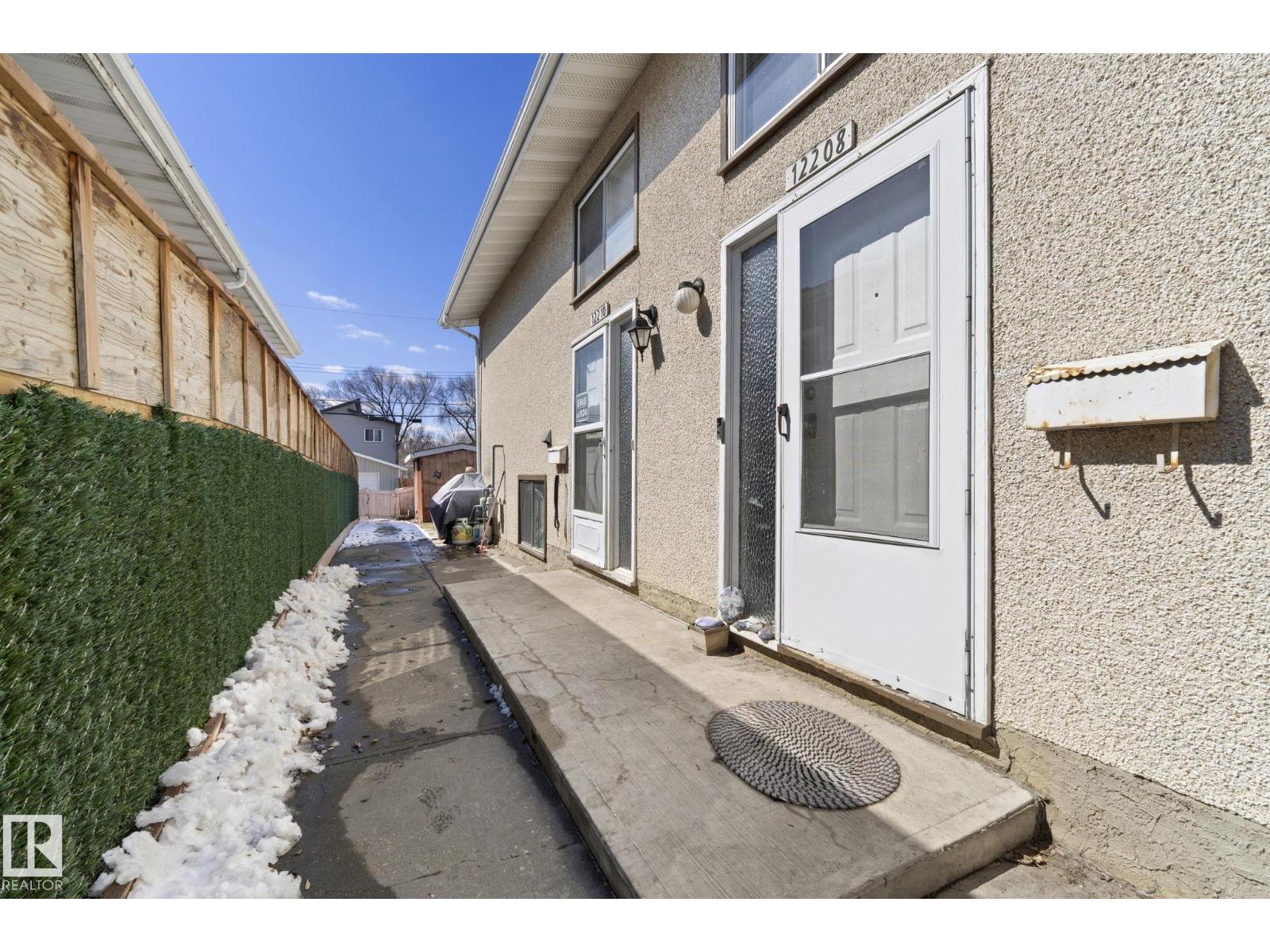 12210 92 ST NW - 47