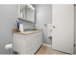 309 1444 Martin Street, White Rock, BC V4B3W7 Photo 16