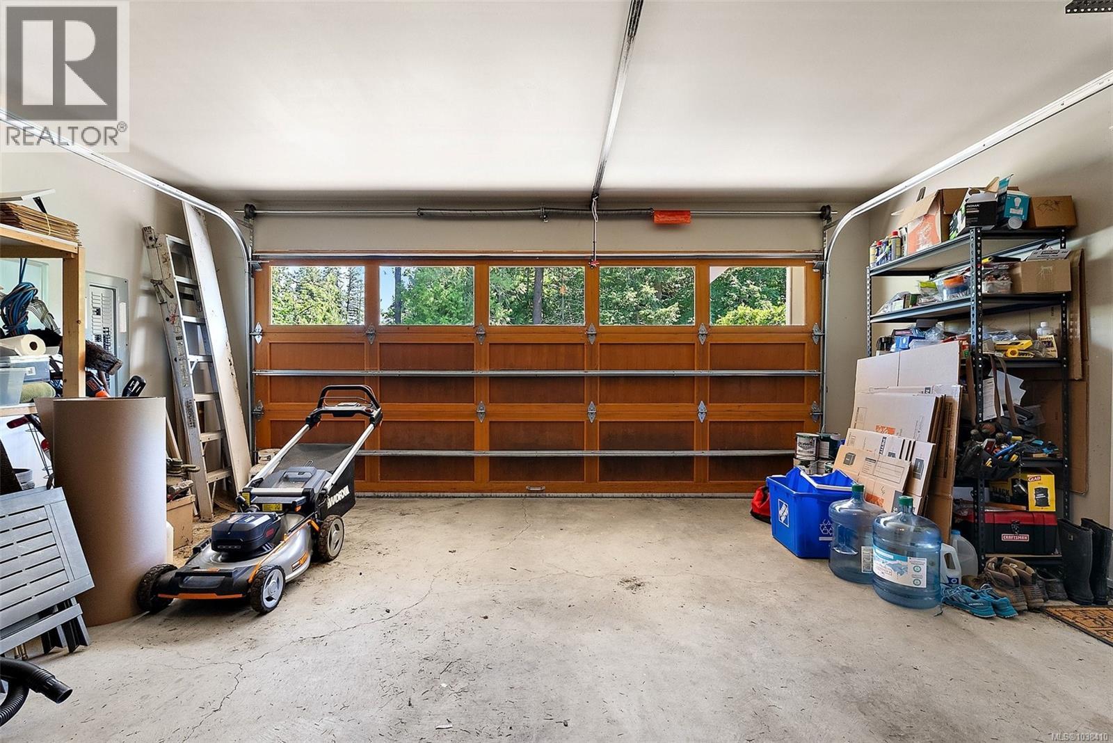 1998 Hawkins Pl, Highlands
