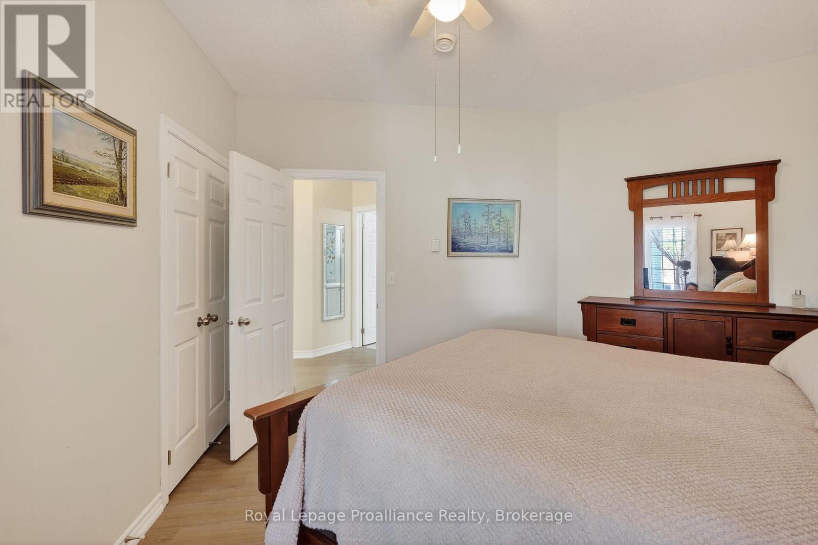 #402 325 DENSMORE ROAD - 25