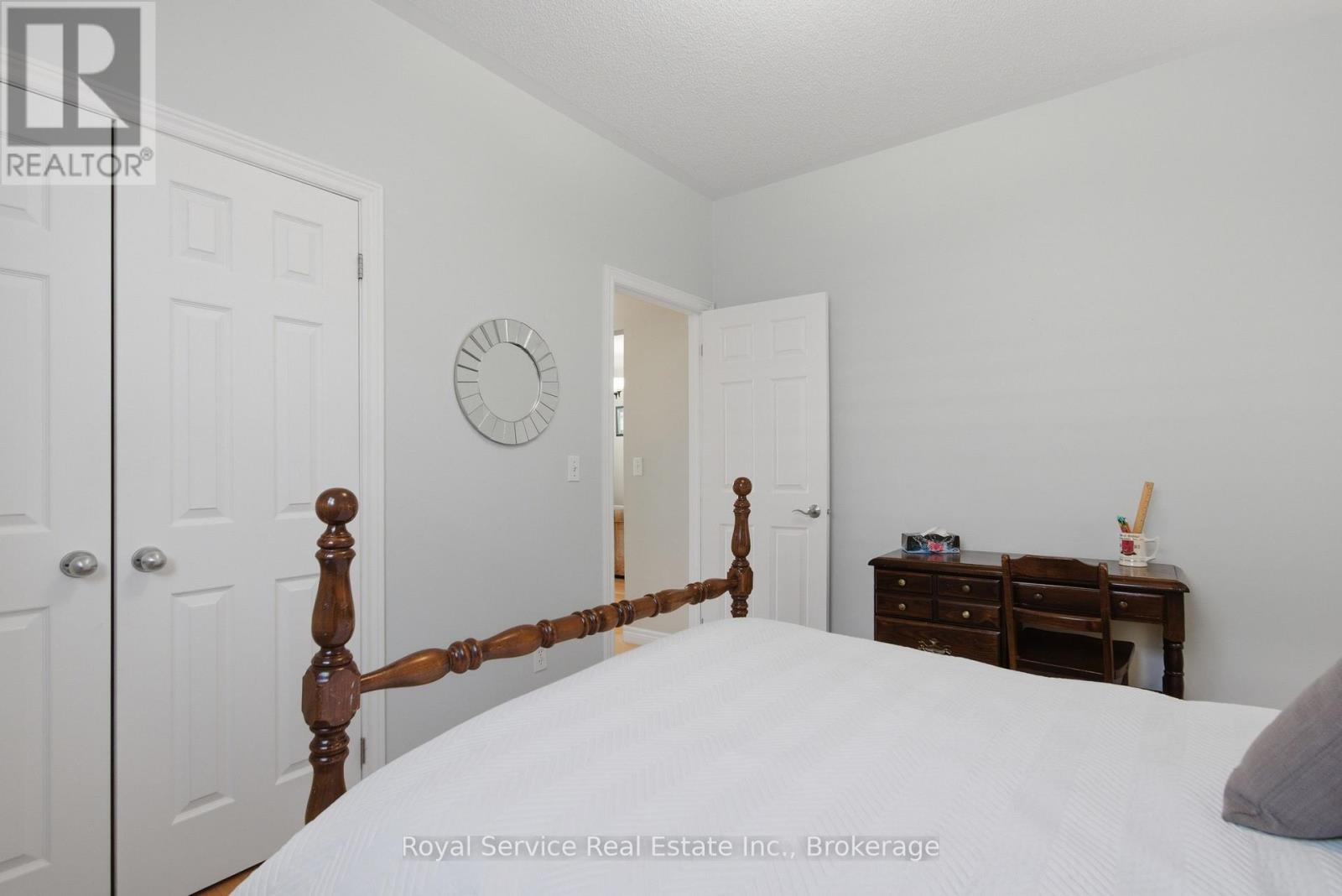761 PRINCE OF WALES DRIVE - 10