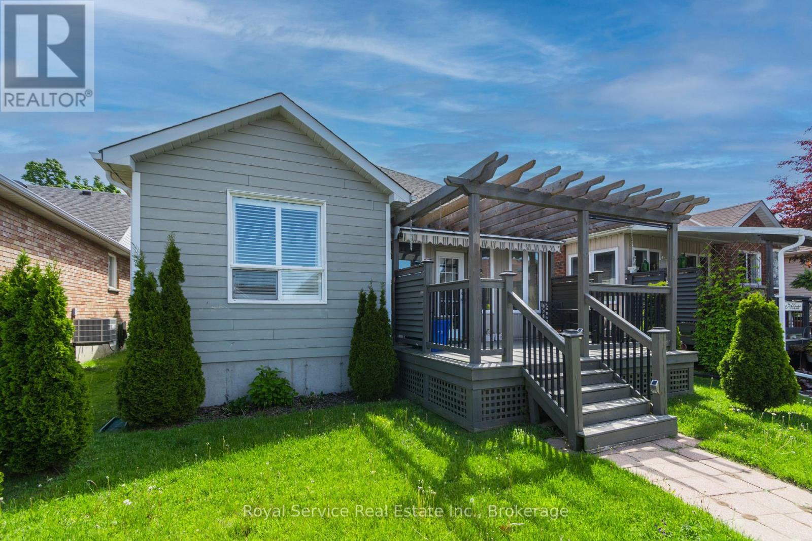 761 PRINCE OF WALES DRIVE - 30