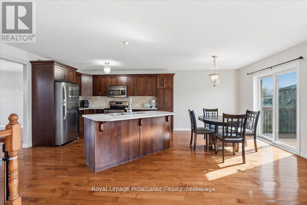 108 PARKVIEW HEIGHTS - 19