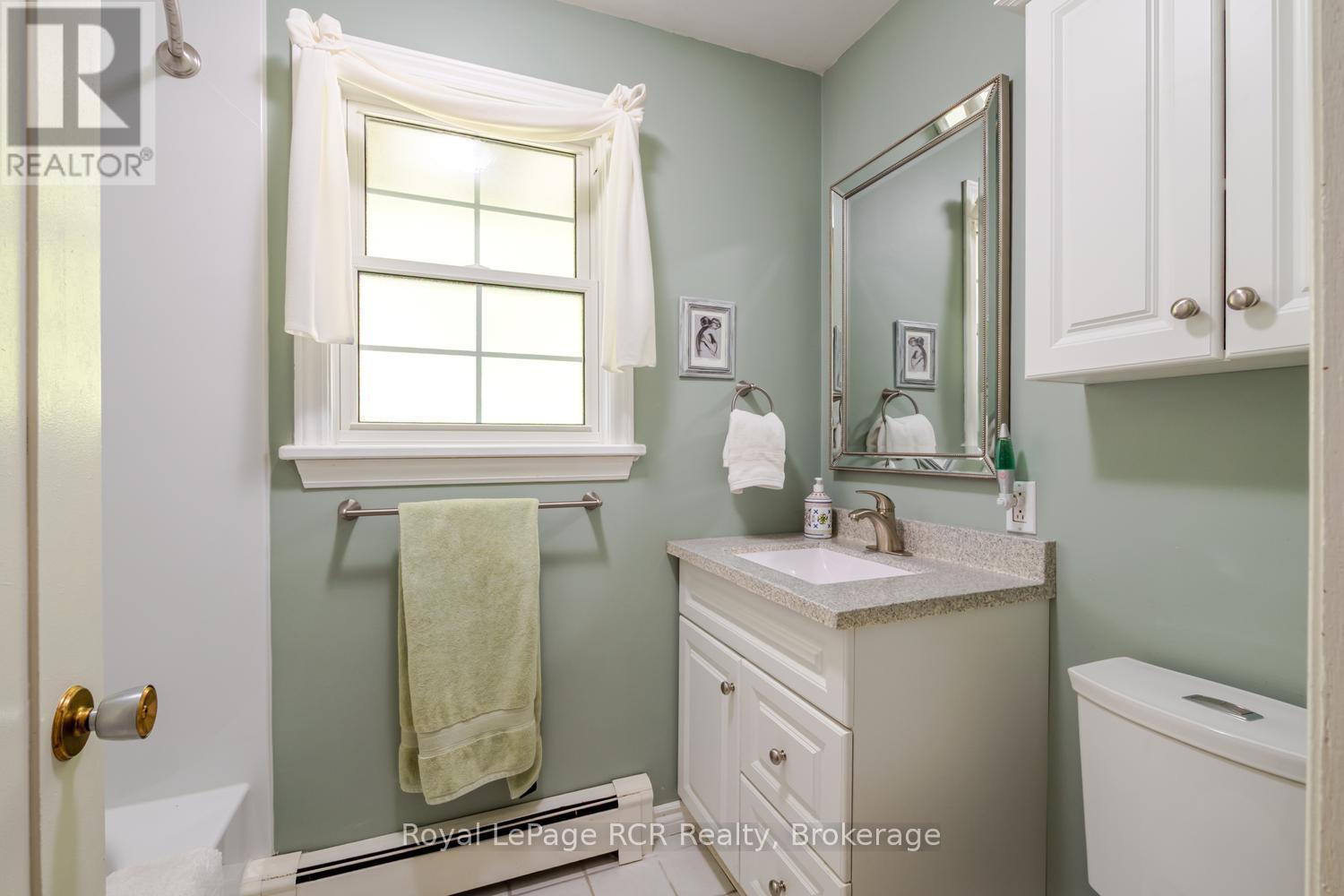 405 BALMY BEACH ROAD - 18