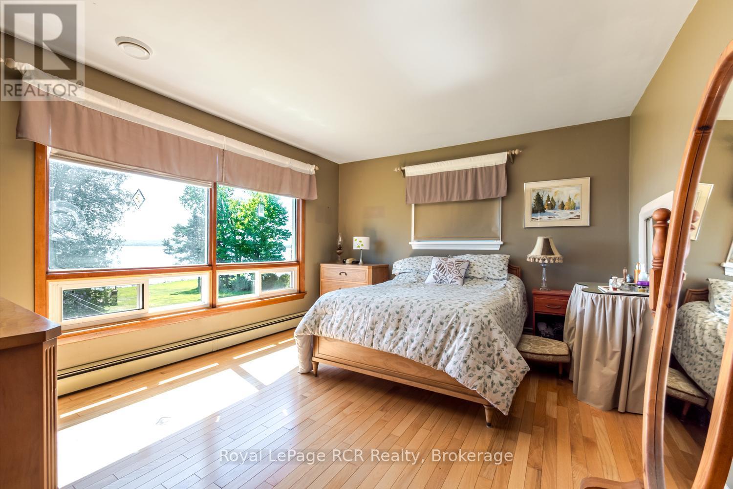 405 BALMY BEACH ROAD - 21