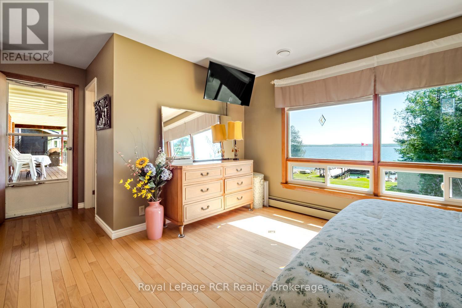 405 BALMY BEACH ROAD - 22
