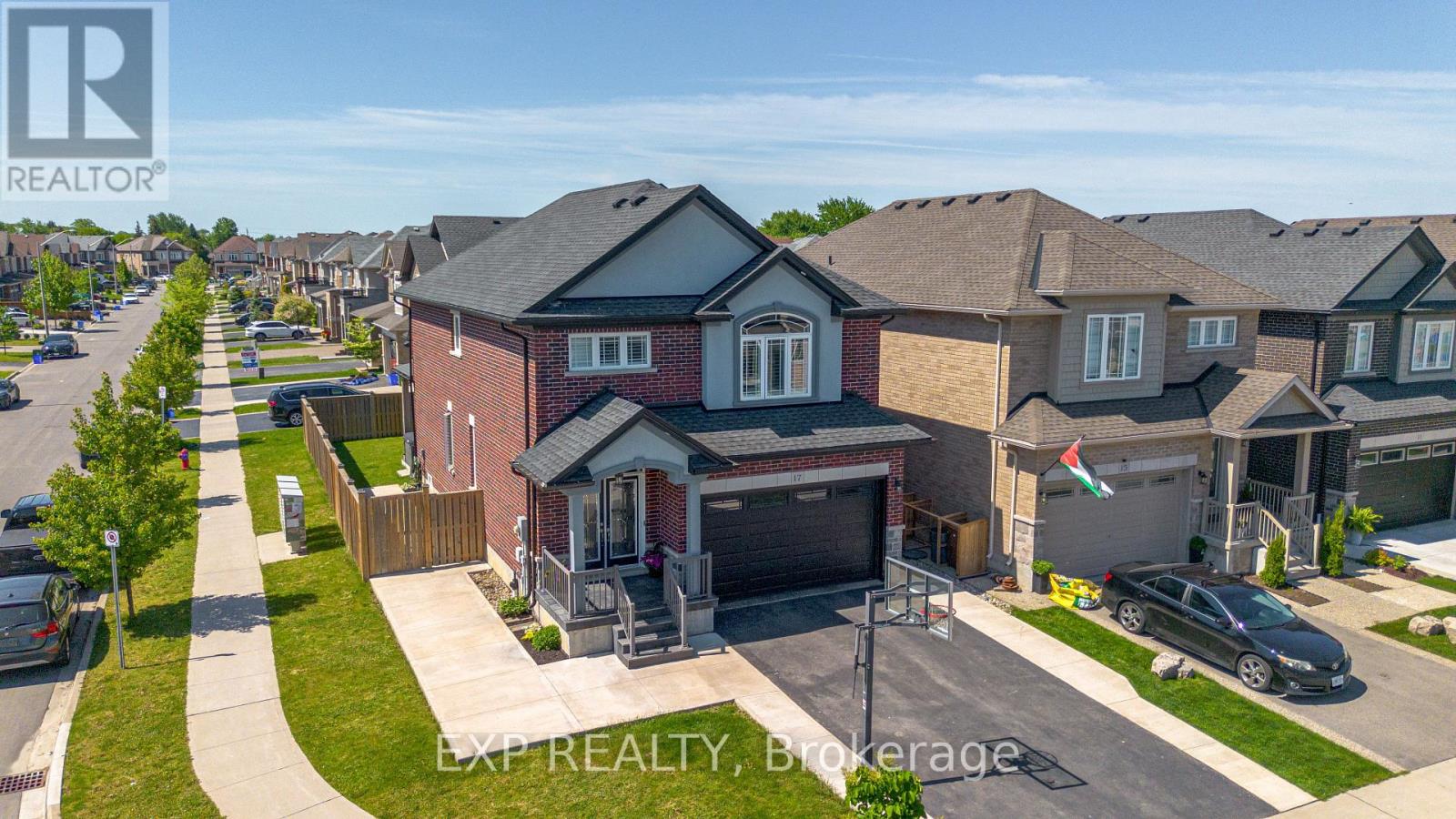 17 NARBONNE CRESCENT - Image 2