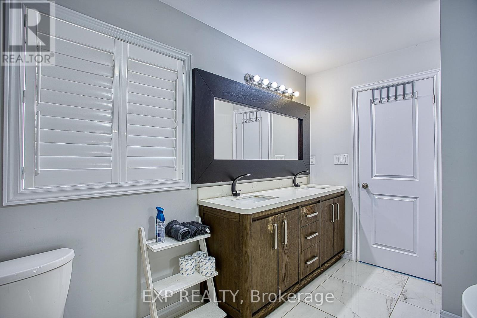 17 NARBONNE CRESCENT - 24