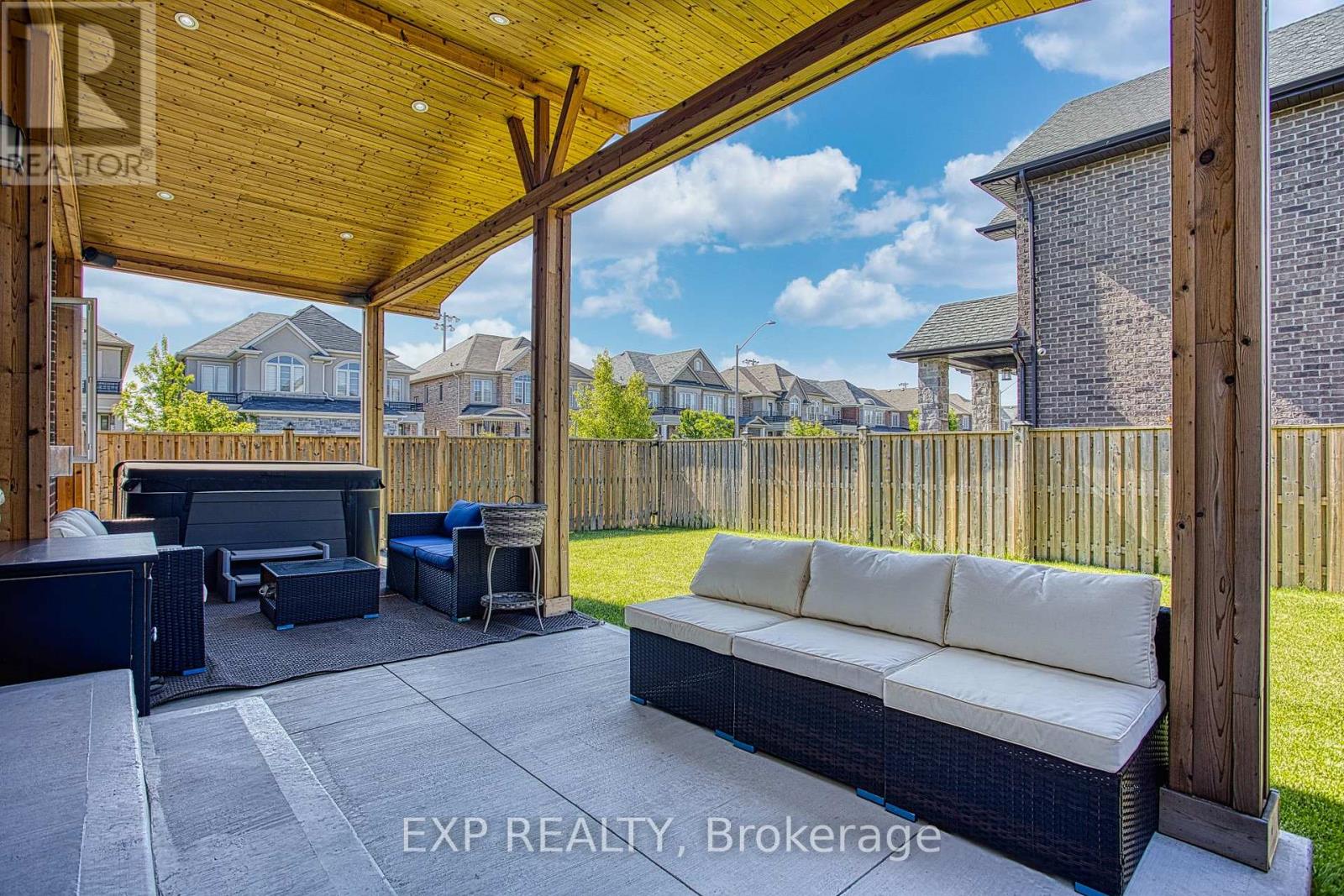 17 NARBONNE CRESCENT - 38
