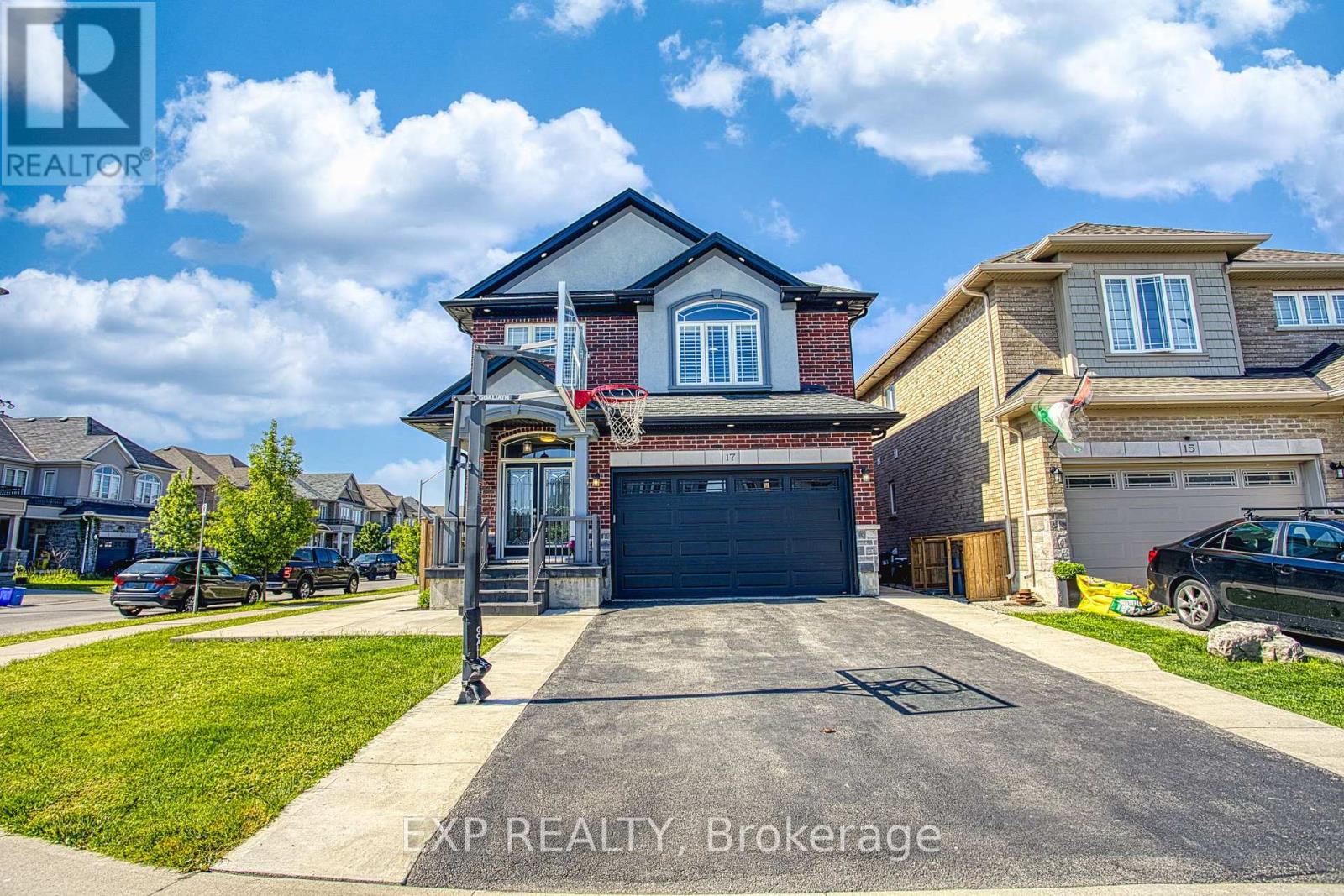 17 NARBONNE CRESCENT - 4