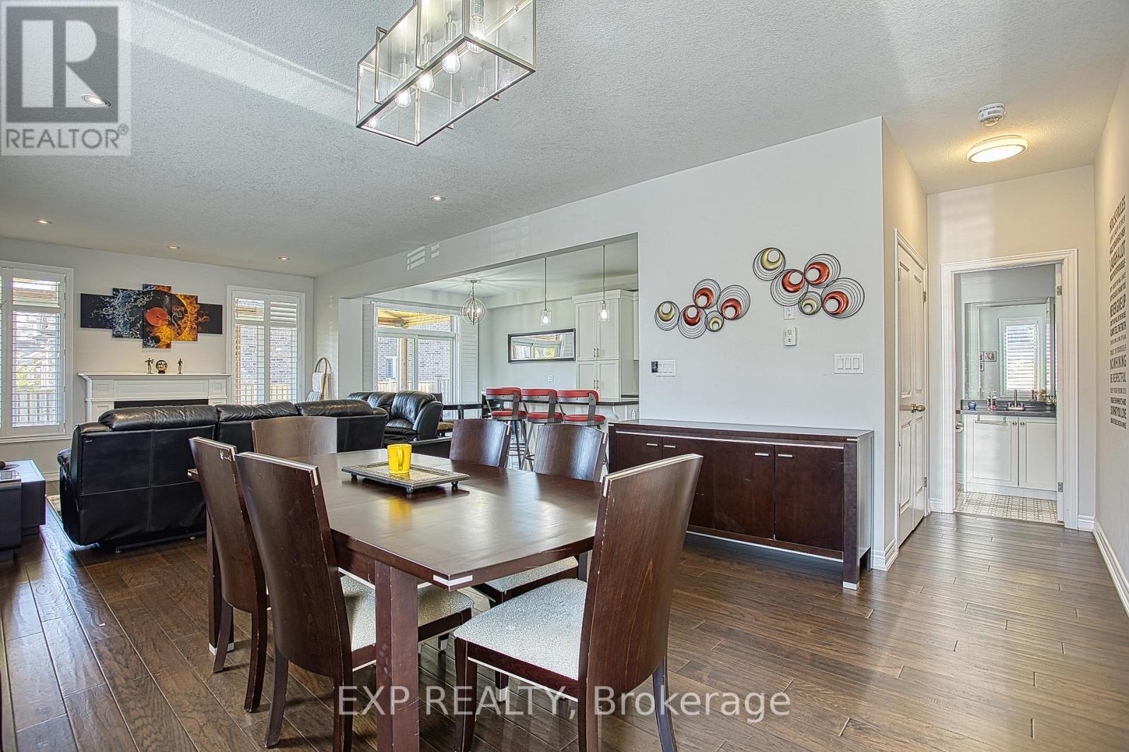 17 NARBONNE CRESCENT - 8