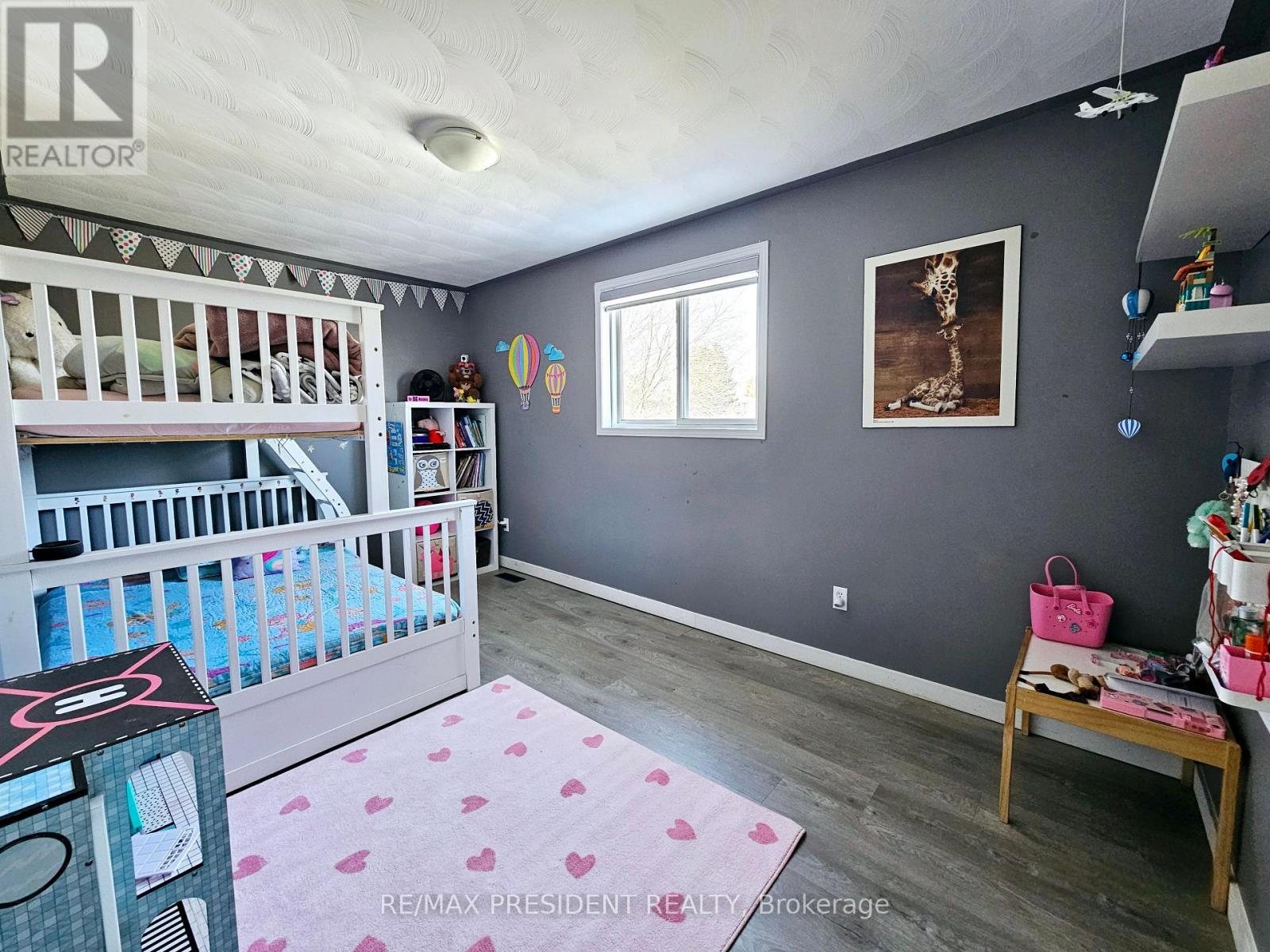 32 ALGONQUIN ROAD - 16
