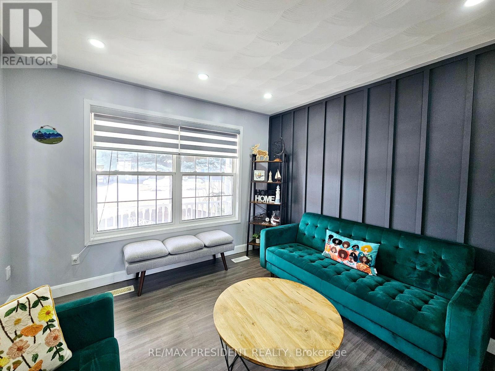 32 ALGONQUIN ROAD - 3